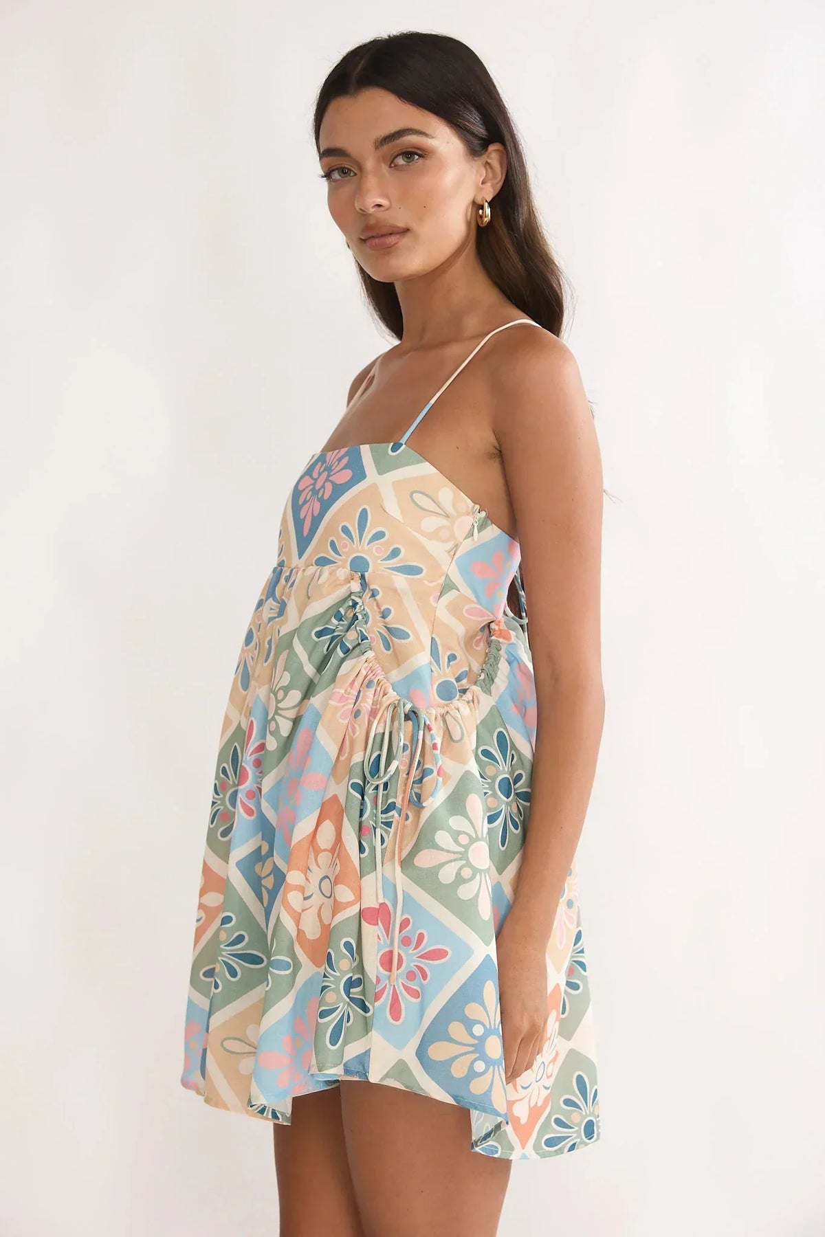 Mini-robe babydoll Terenza à dos noué, Vert Multicolore