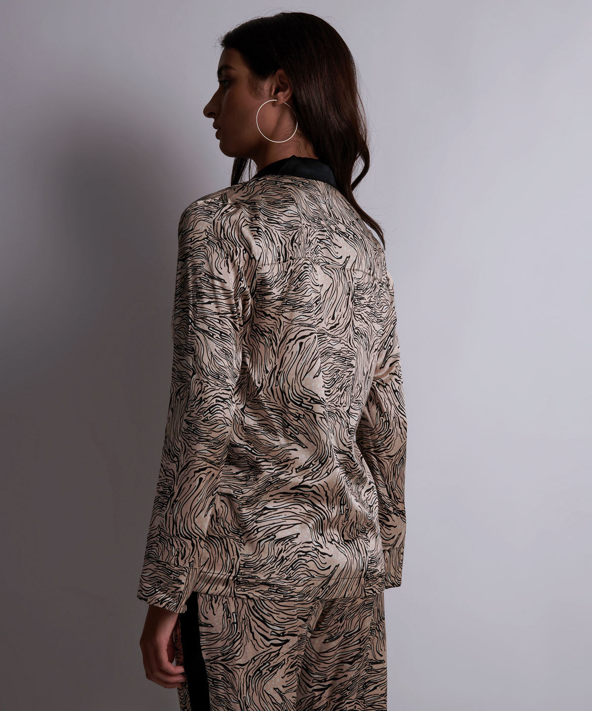 Smocky Night Blouse Féline