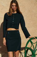 dao Short black jacket with long sleeves
