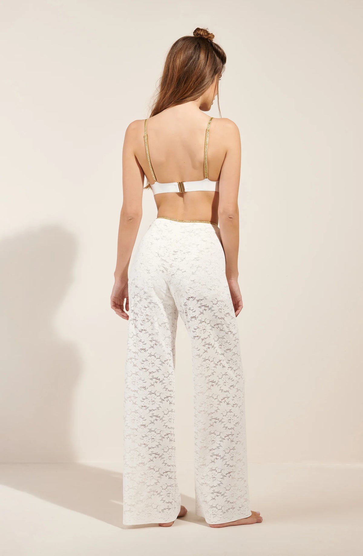 Pantalon droit en mousse Paige blanc et dentelle Lurex
