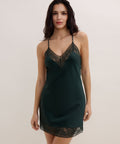 Nuisette Midnight Whisper vert mystérieux