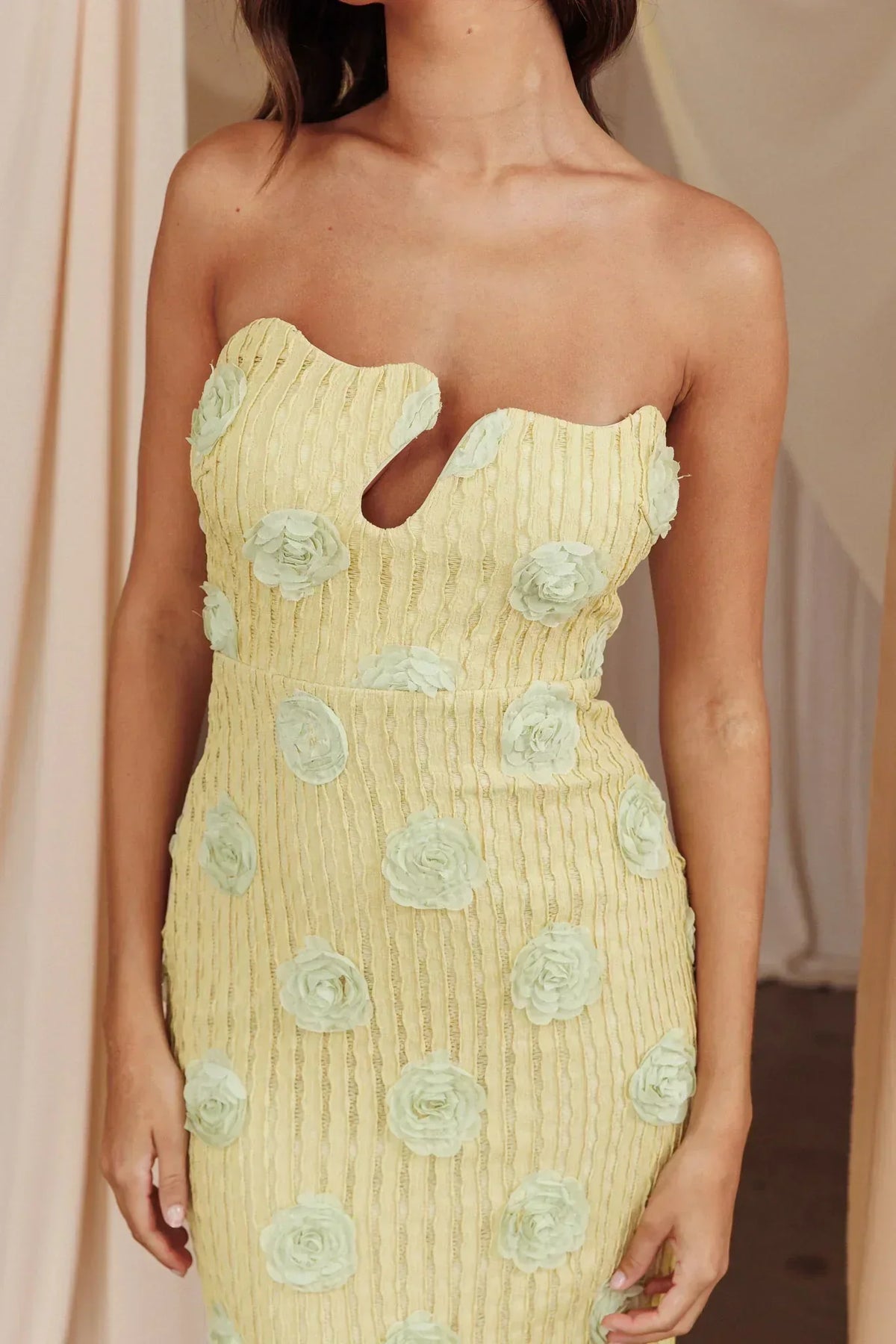 Robe midi Horizon sans bretelles texturée à motif floral verte