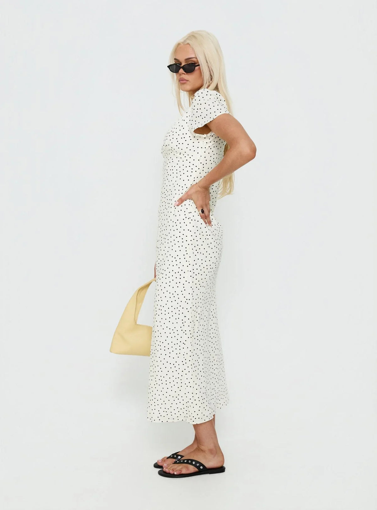 Robe longue Mareiko col en V à pois crème