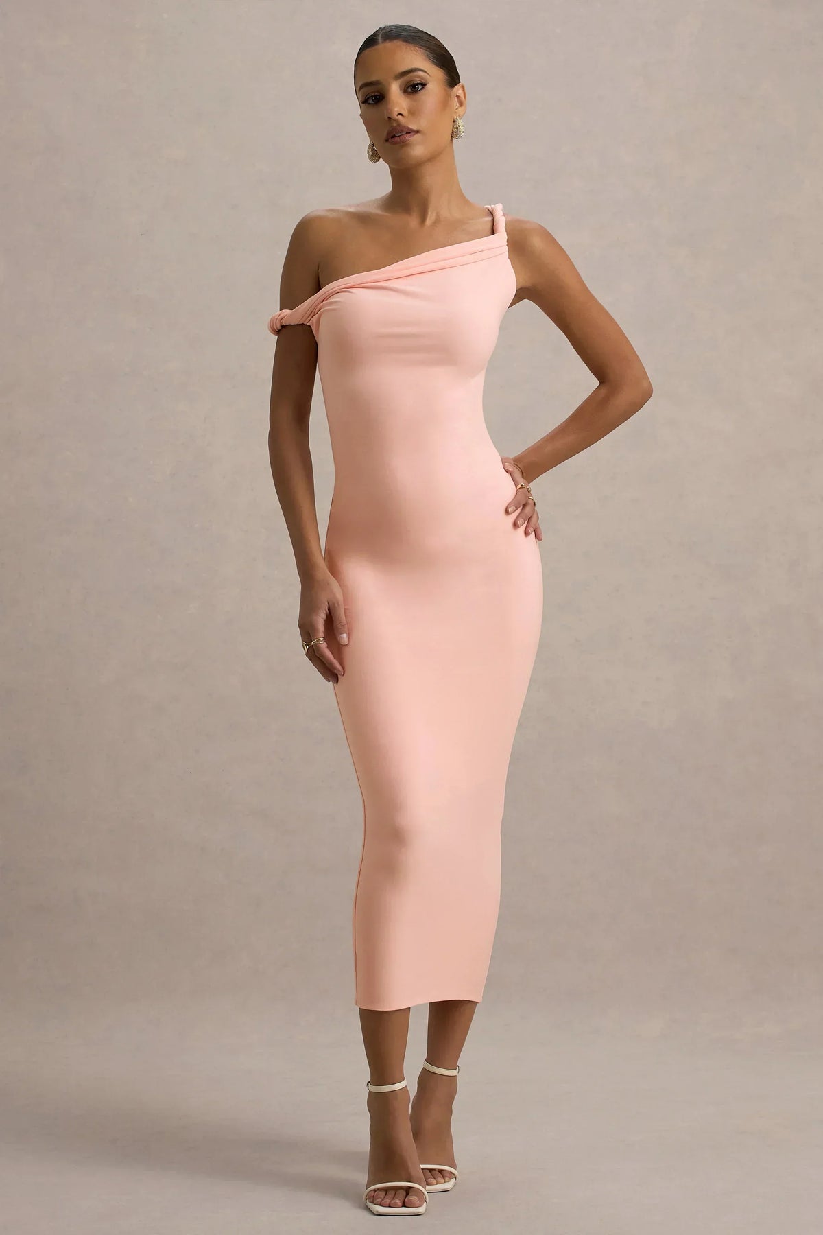 Salomé | Robe midi asymétrique torsadée rose