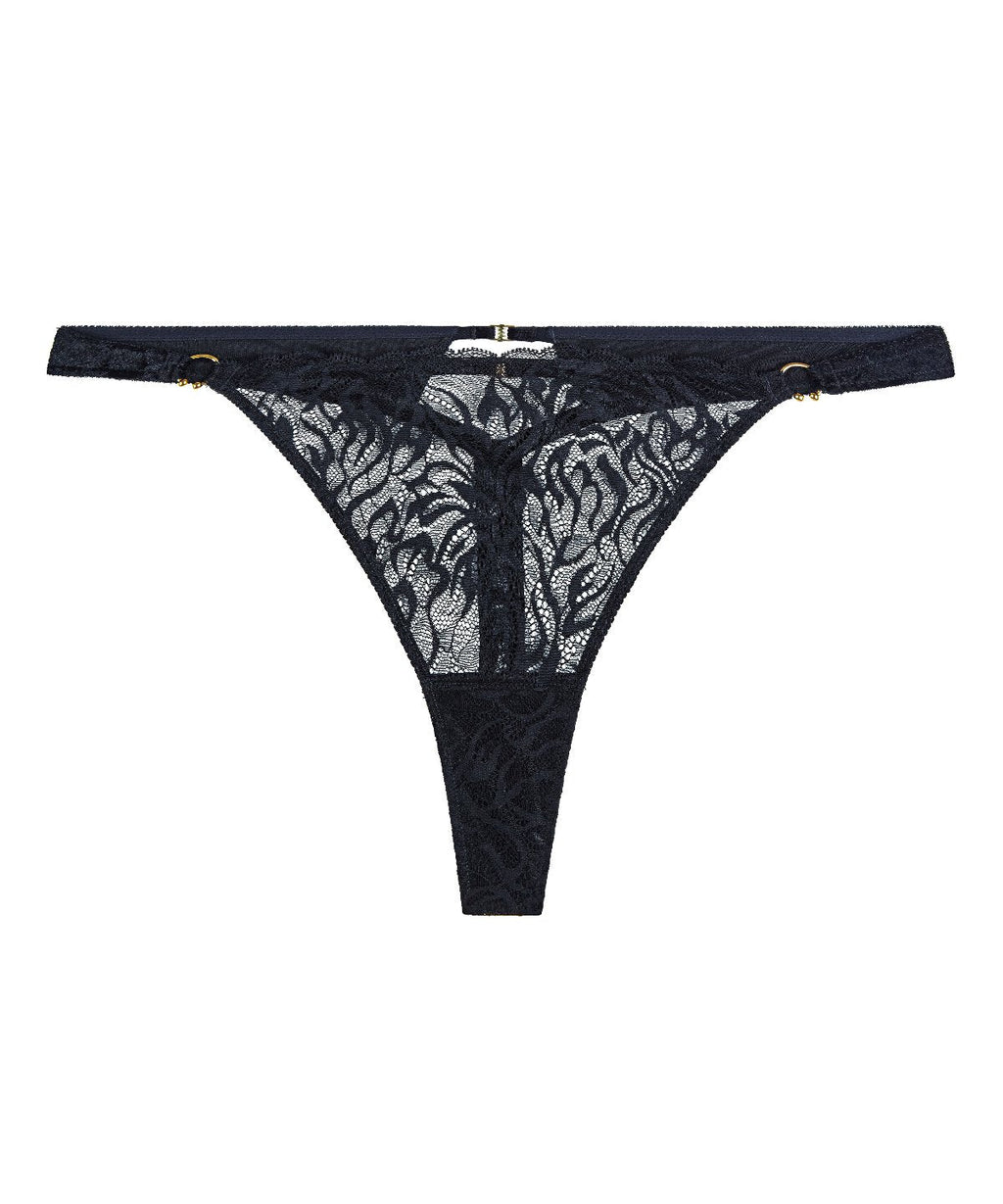 La nuit avant Tanga Blackbird