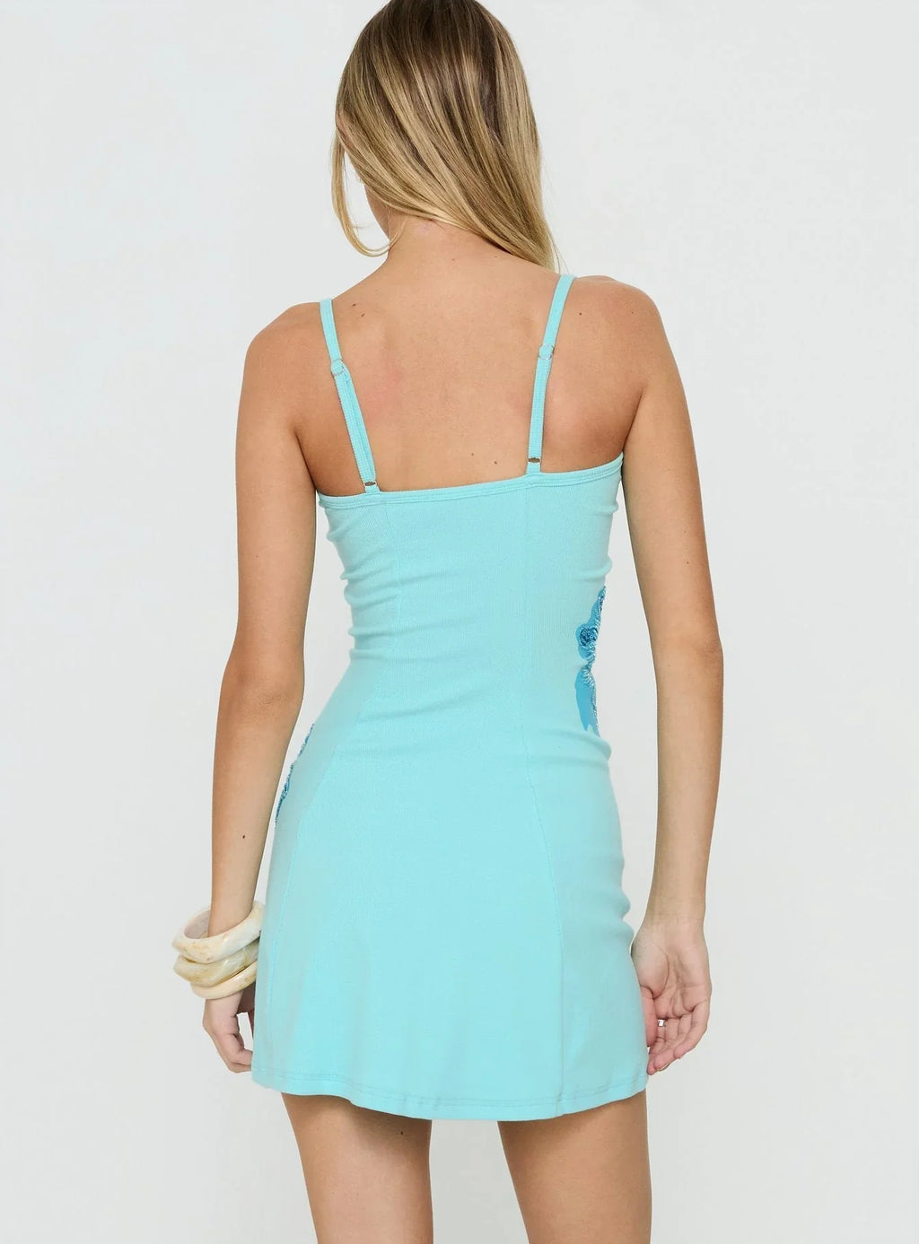 Mini-robe Adoration ornée de perles turquoise