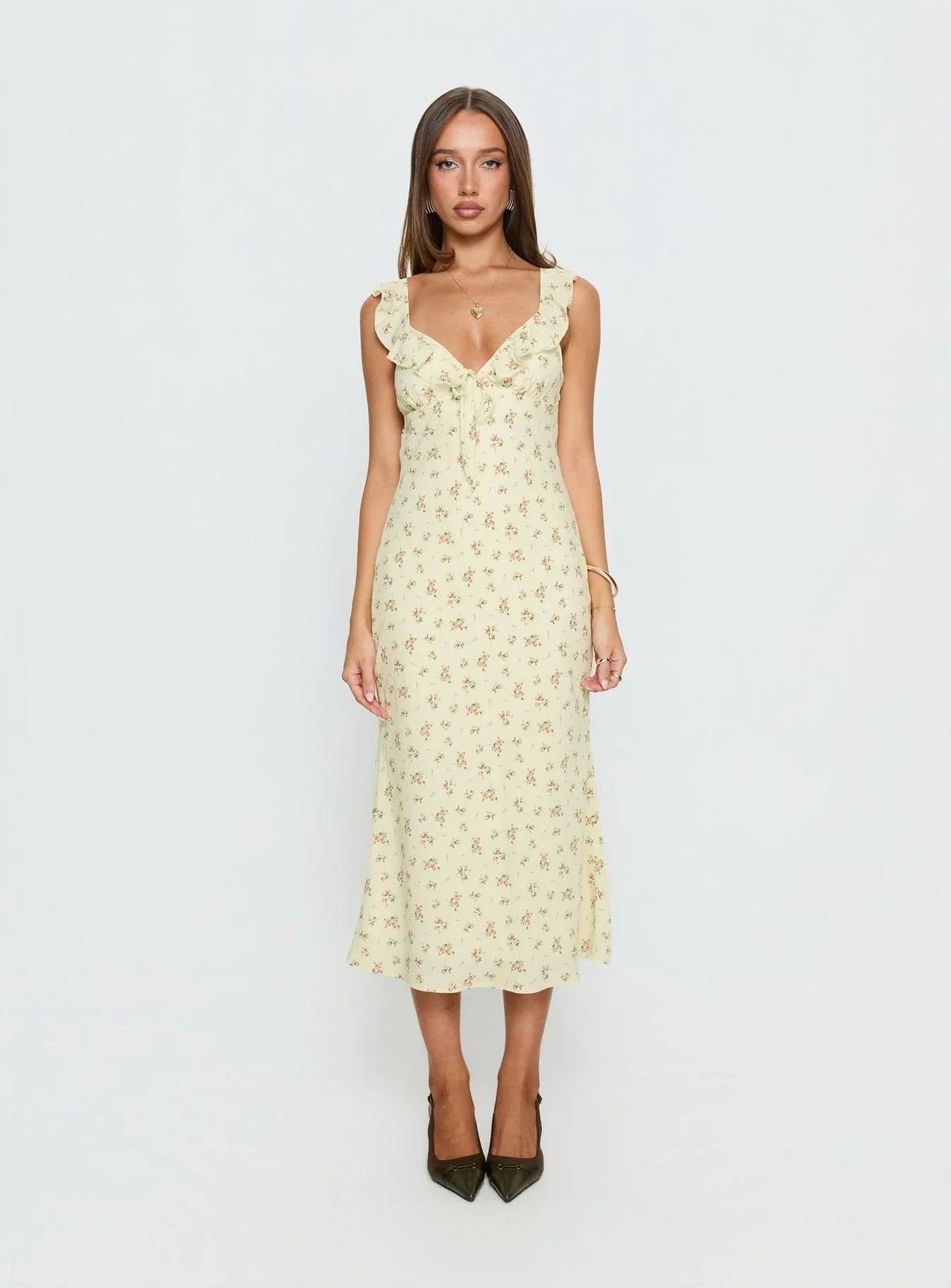 Robe longue Leabelle à volants, col en V, motif floral jaune