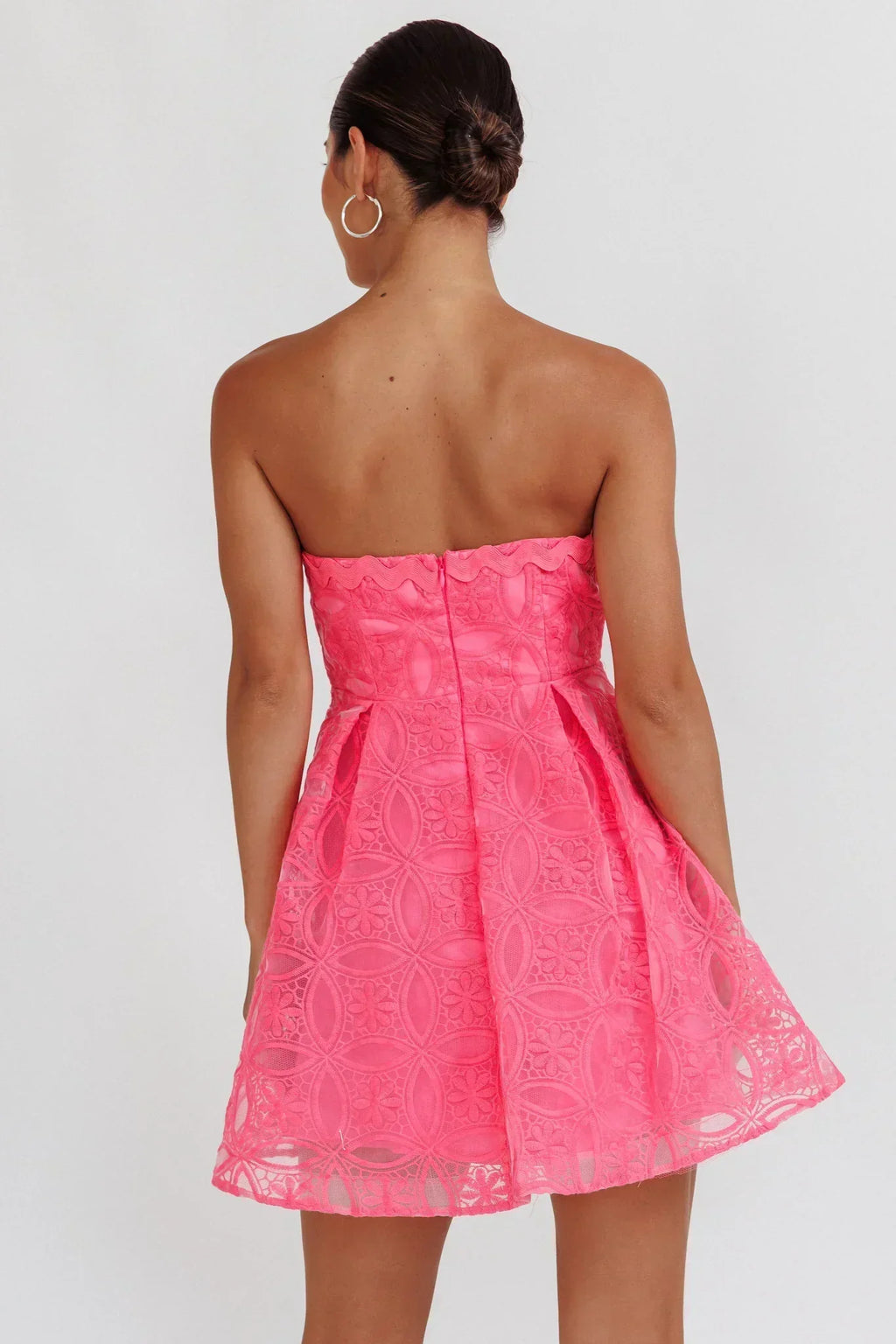Robe Courte Broderie Bustier Kesenia Rose Vif