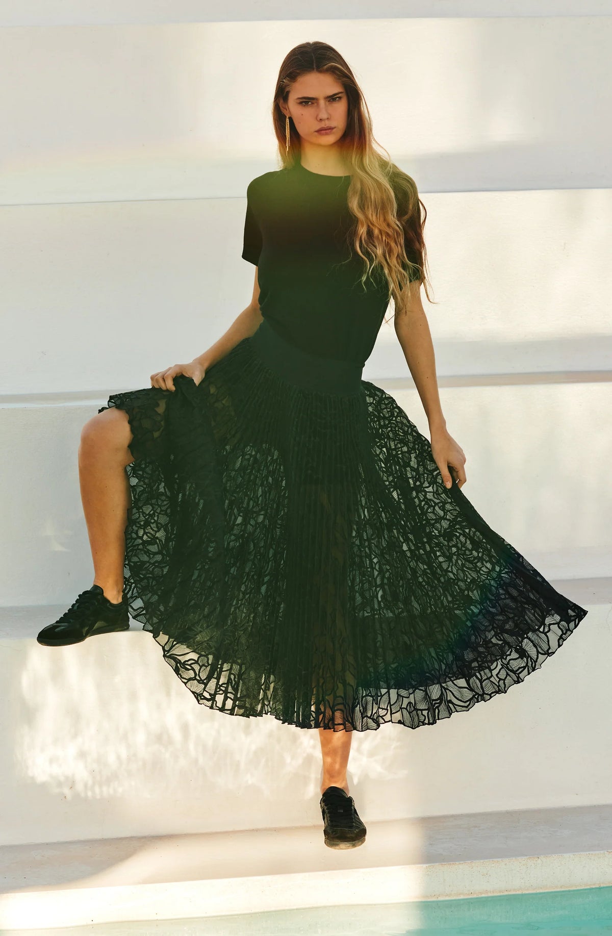 joee Black pleated maxi skirt