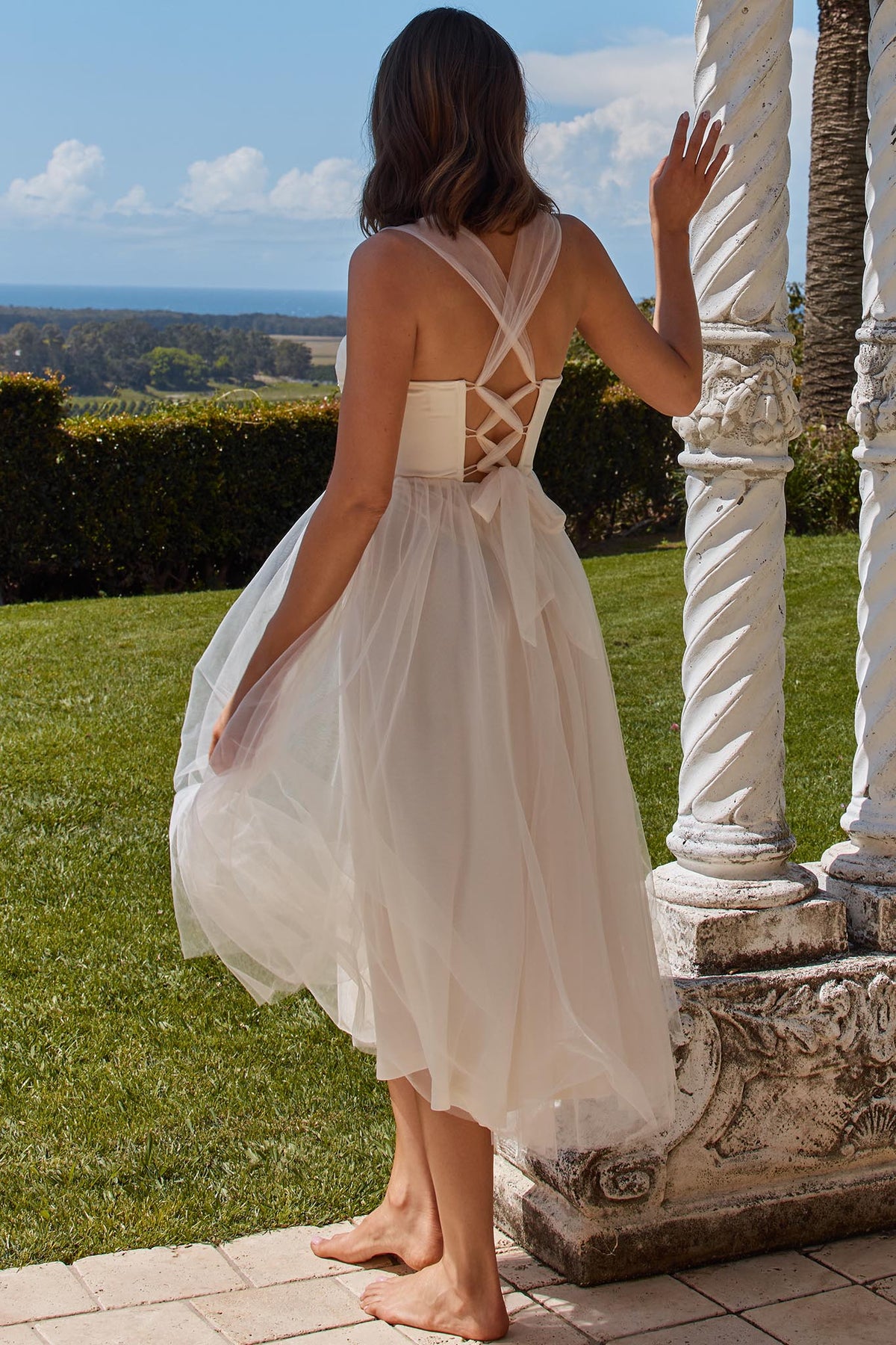 Robe midi en tulle à lacets dos nu Surreal couleur beurre