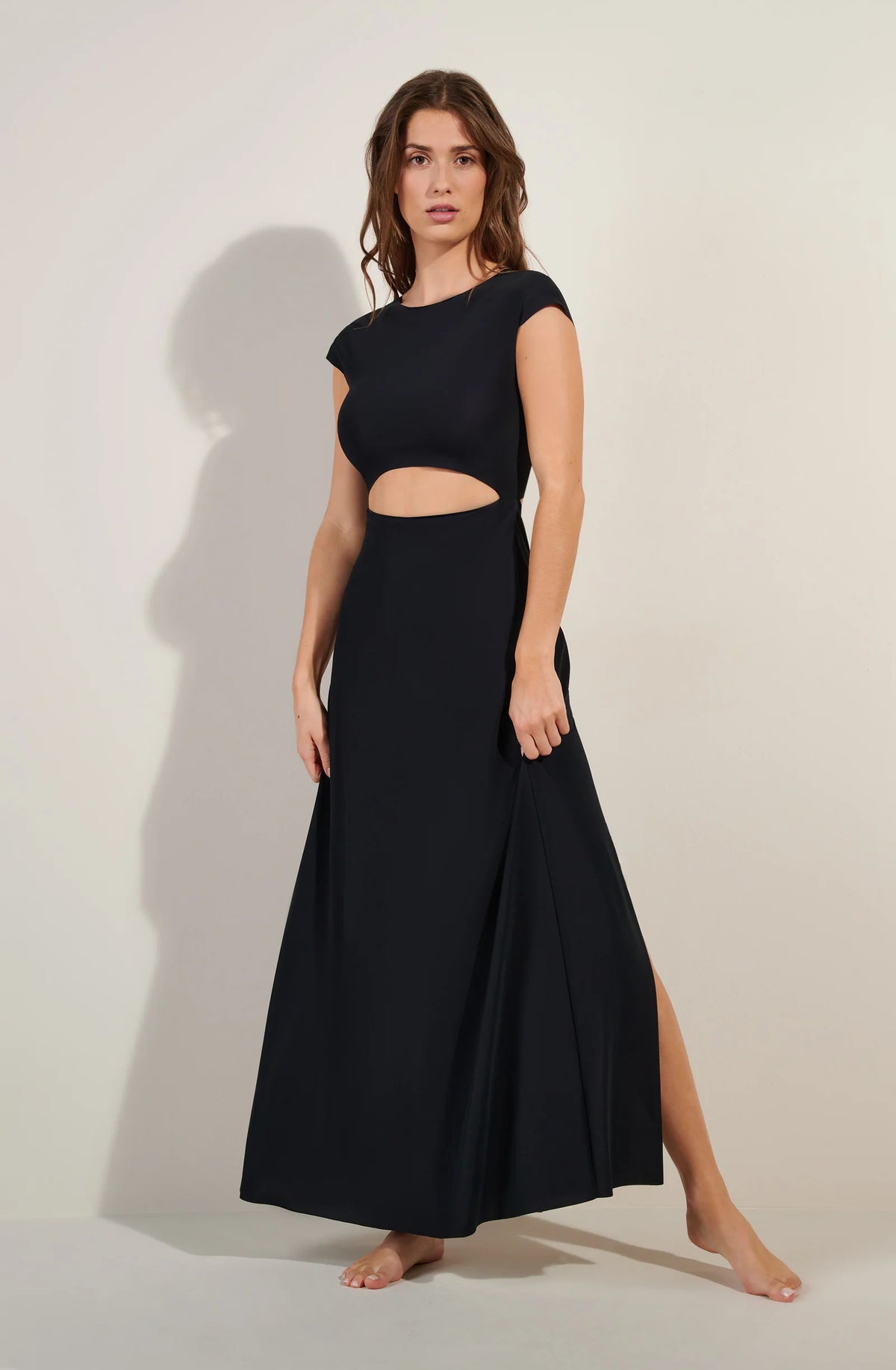 kolil Long black dress with short-sleeves
