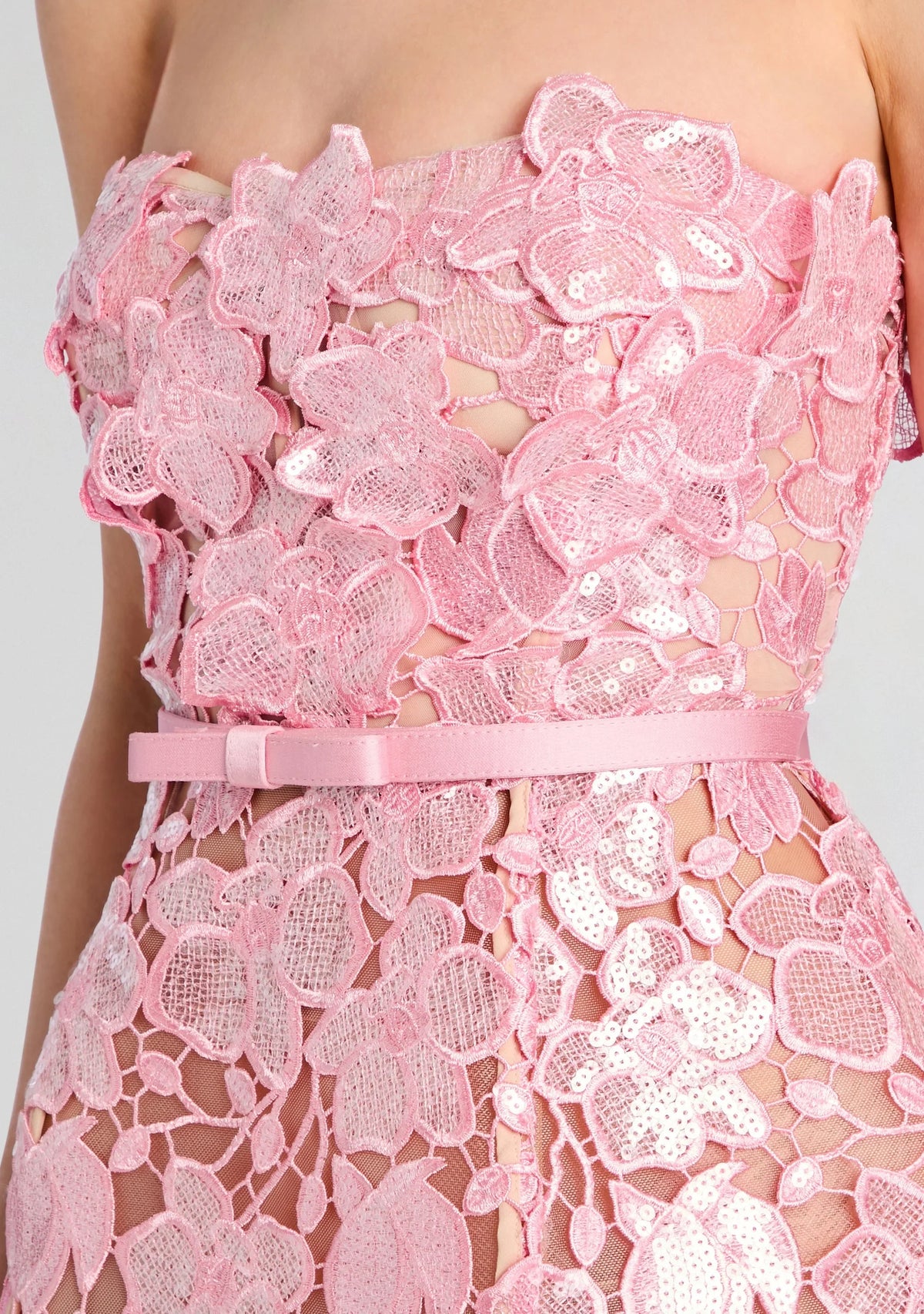 Robe Novalie en dentelle et sequins
