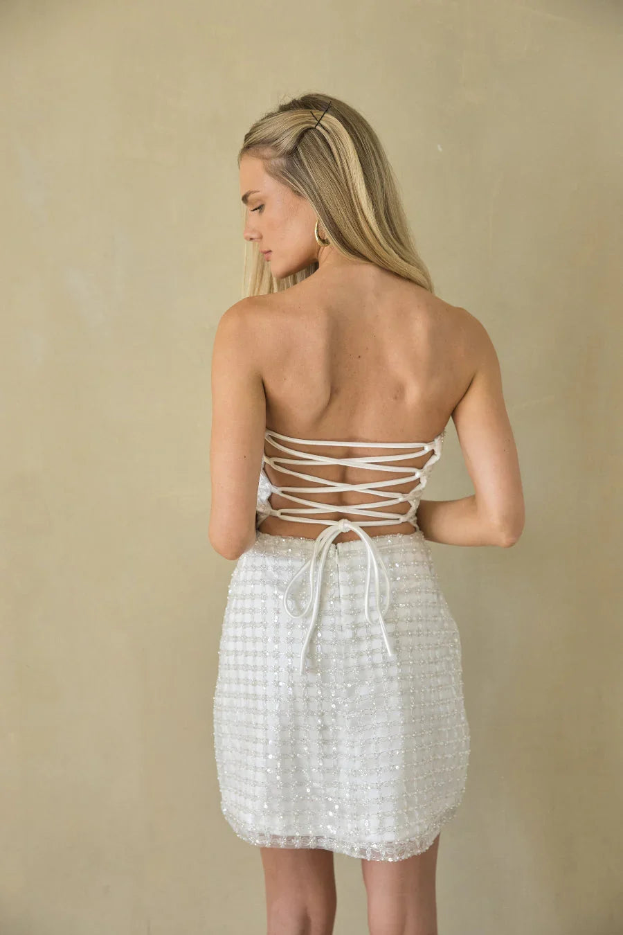 Robe courte Adela ornée de perles