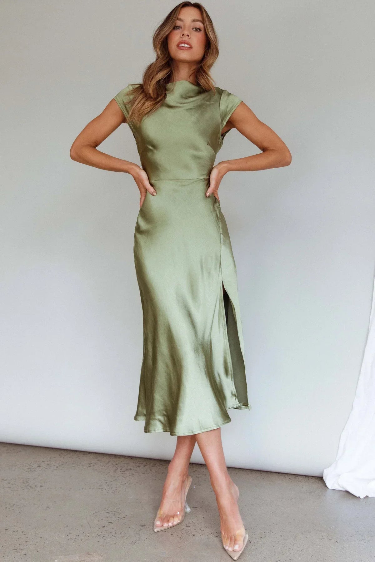 Robe Midi Lucinda avec torsade au dos olive