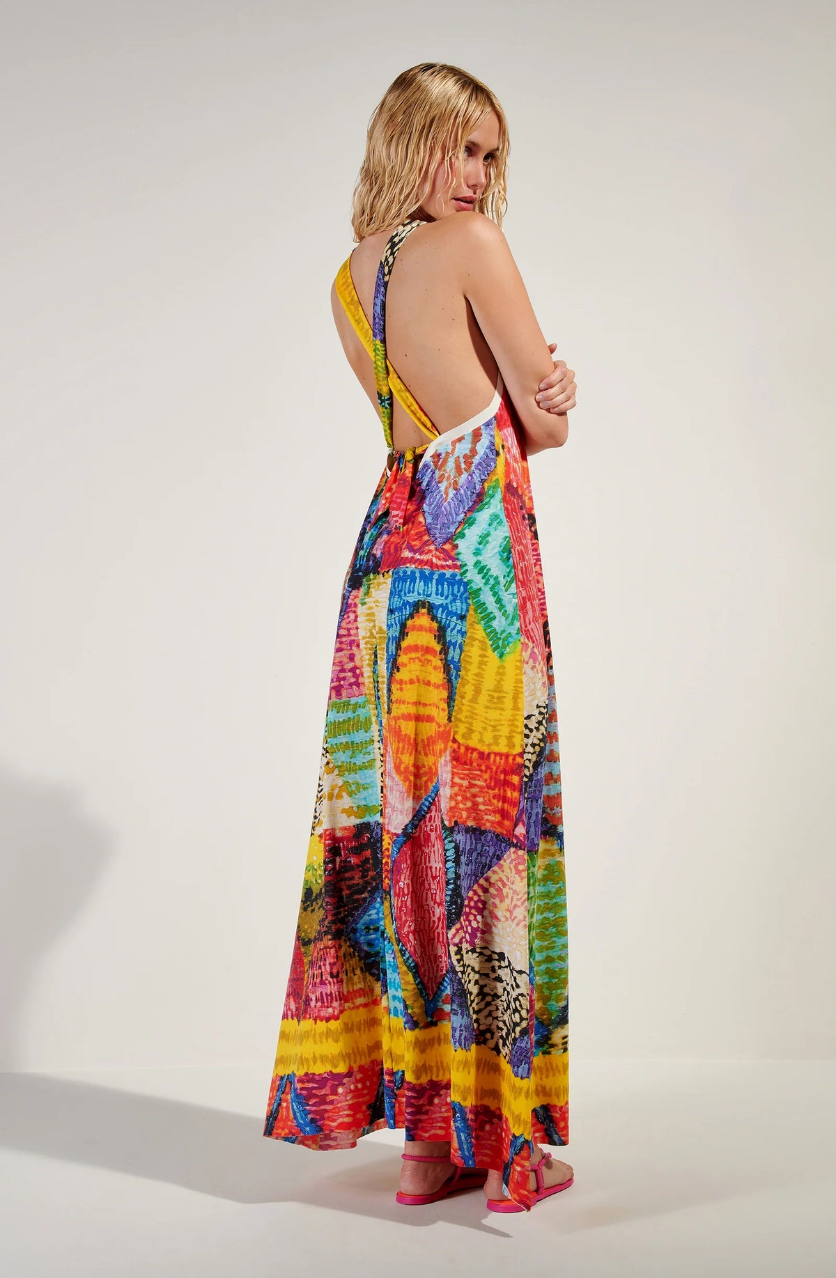 Robe longue noire à dos nu en voile extensible Licie