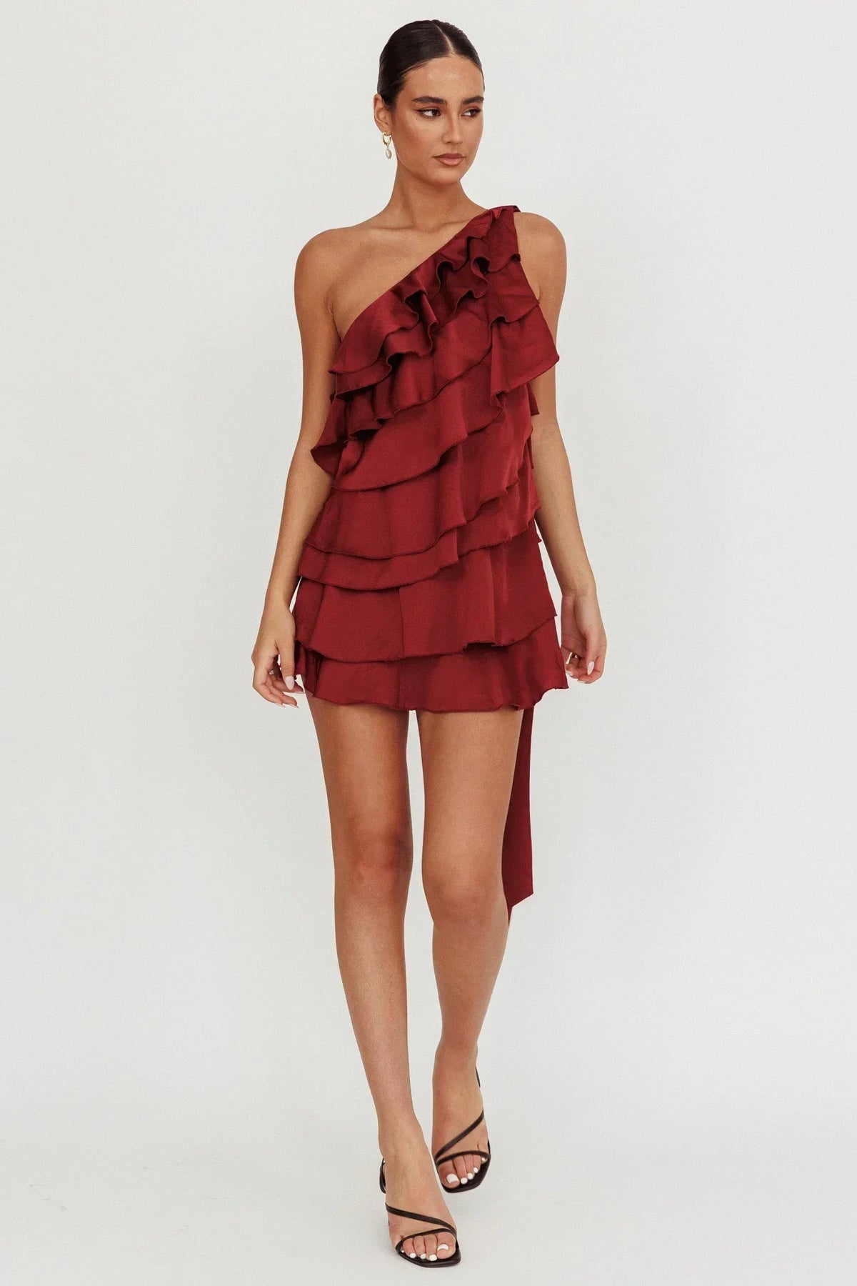 Robe Courte Asymétrique à Volants Étagés Arrabel Rouge Grenat