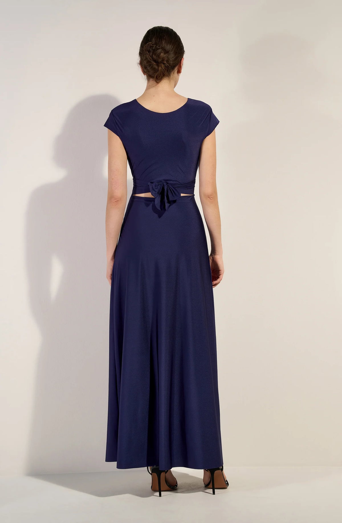 lil Gold dress with short-sleeves