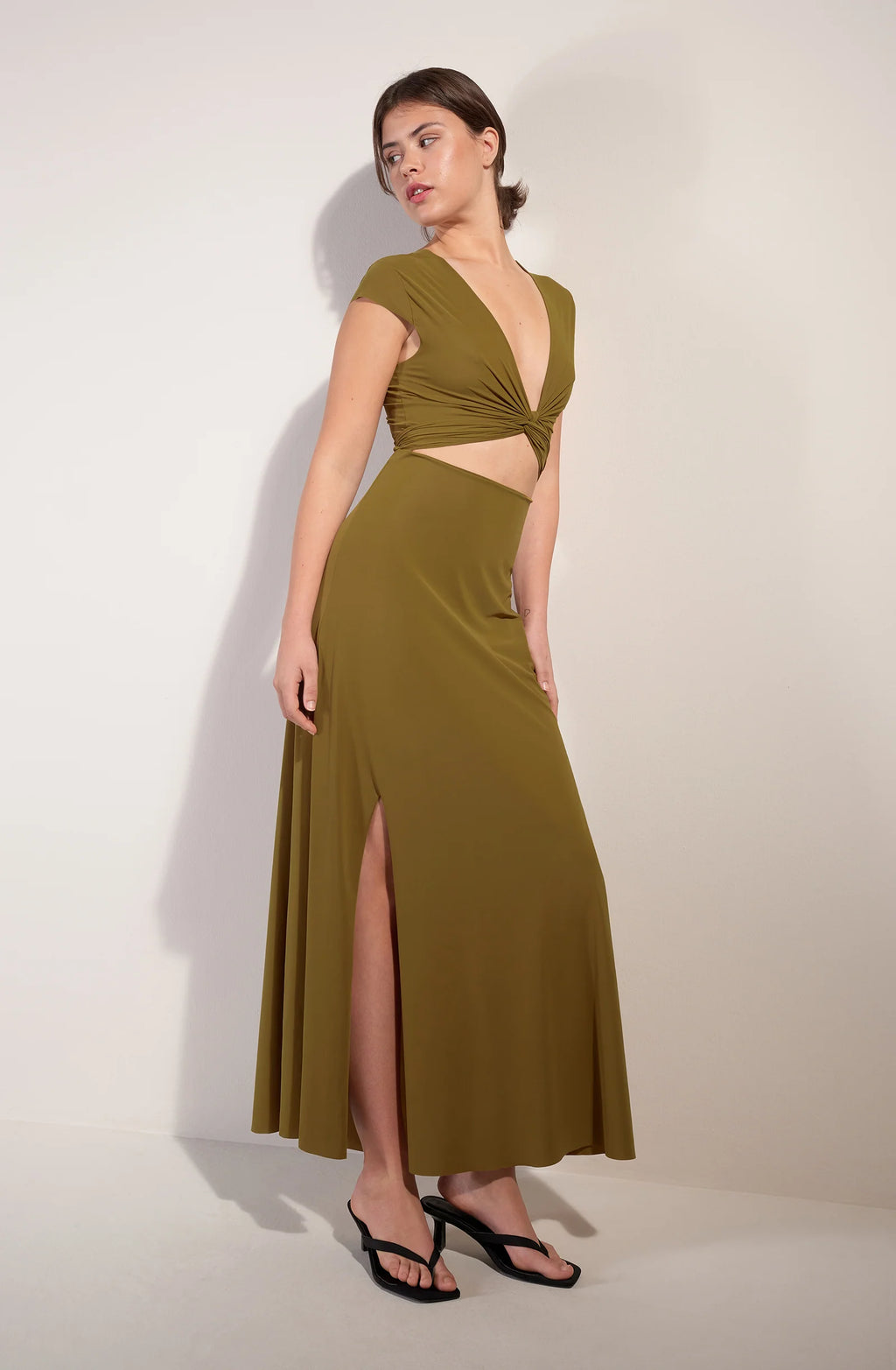 kolil Long black dress with short-sleeves