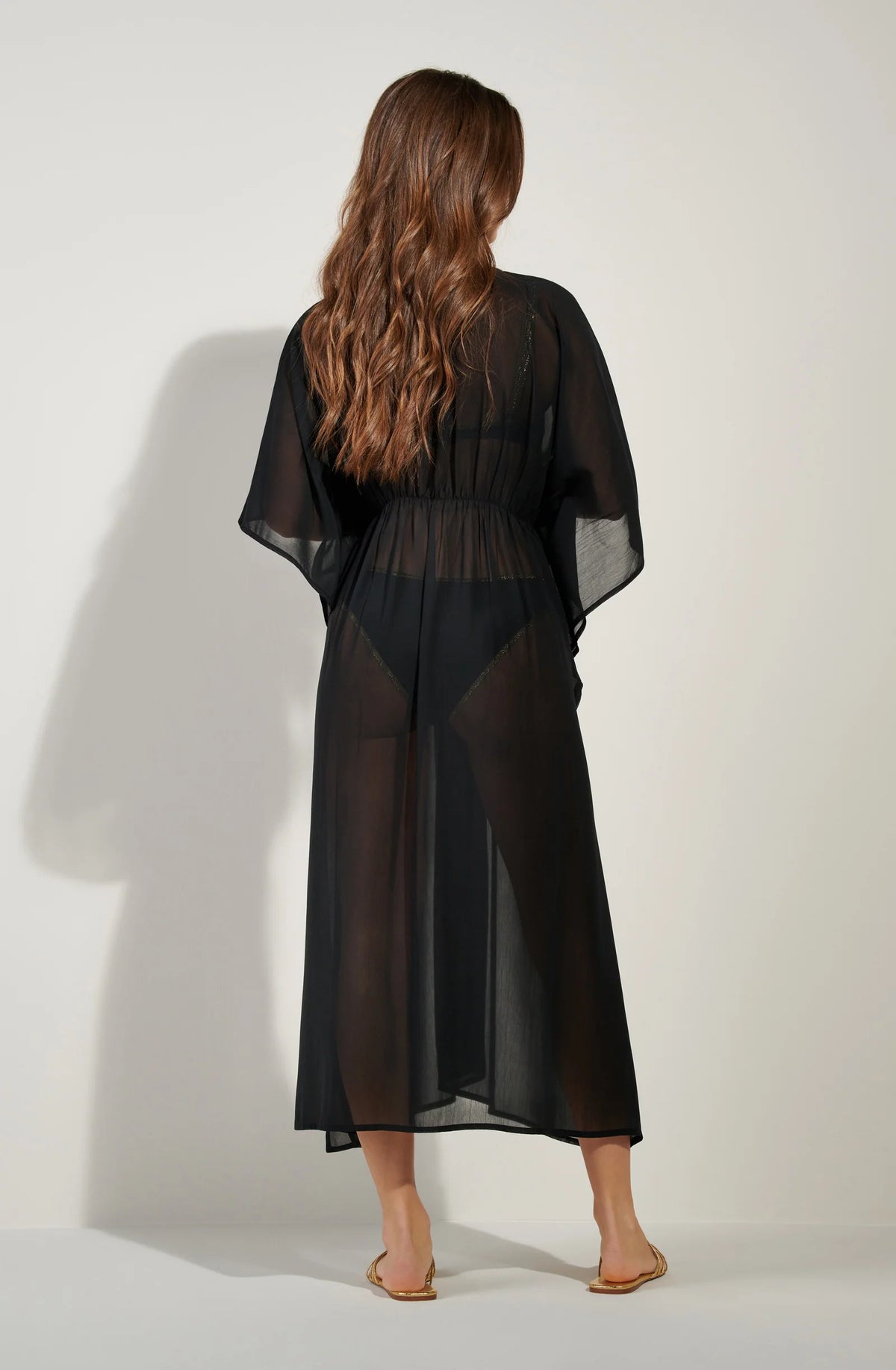 Robe longue noire fendue sur les côtés Azora