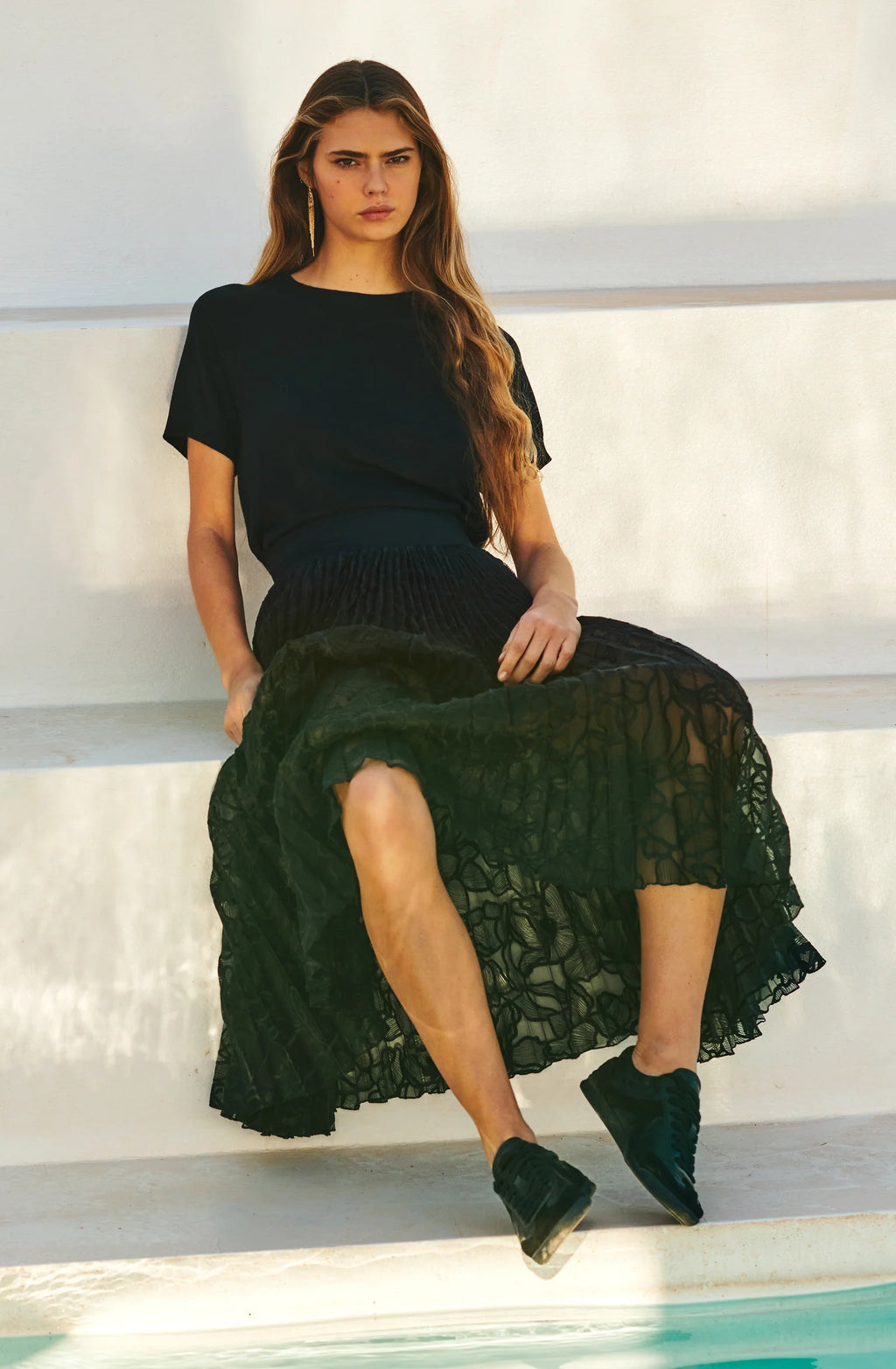 joee Black pleated maxi skirt