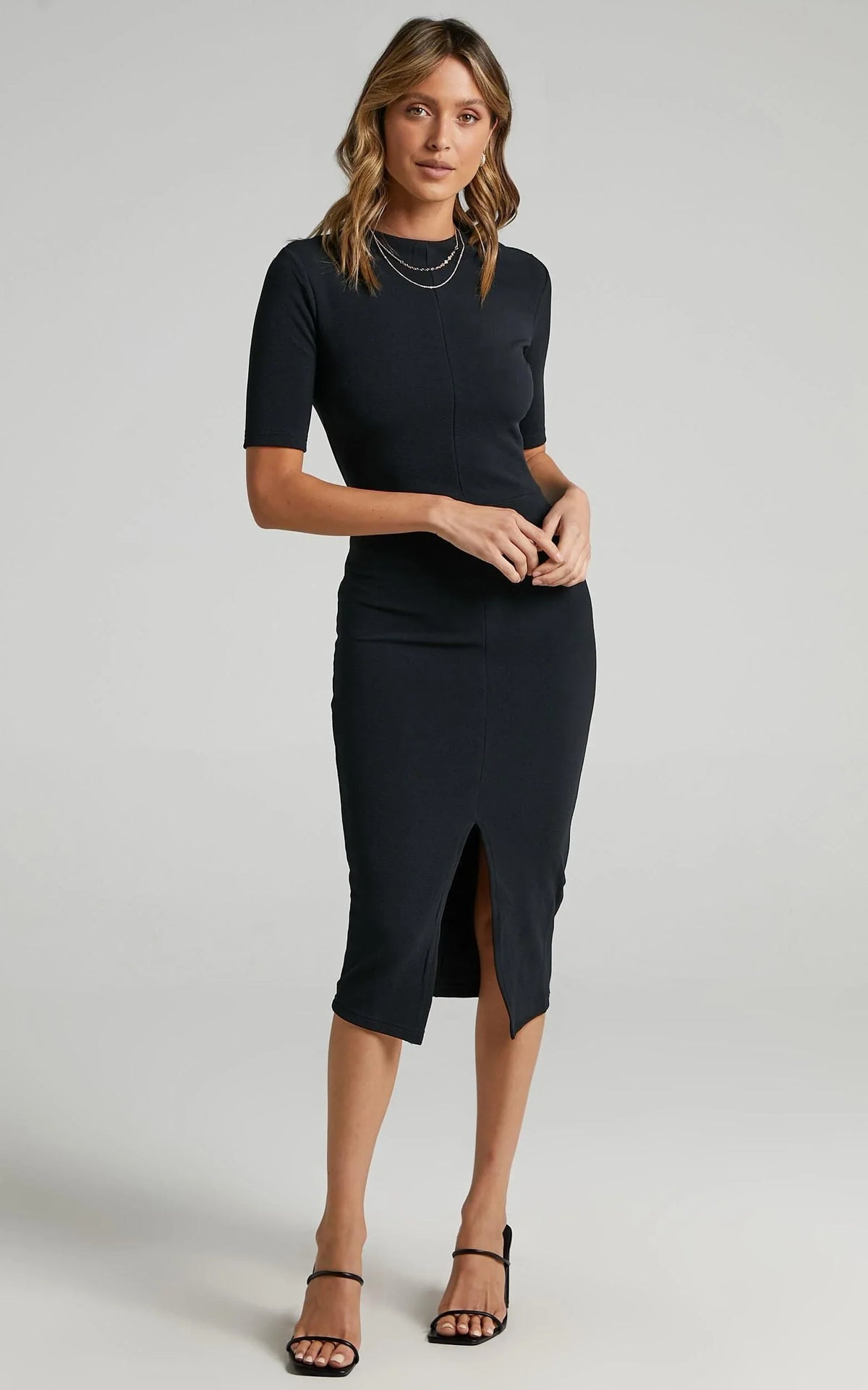 Robe midi Tall Tales – Robe bodycon noire avec fente centrale