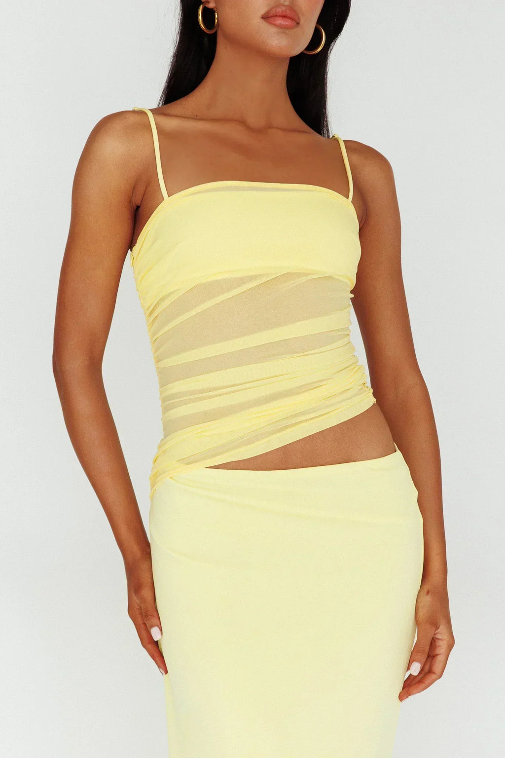 Lorely – Robe midi plissée – Jaune