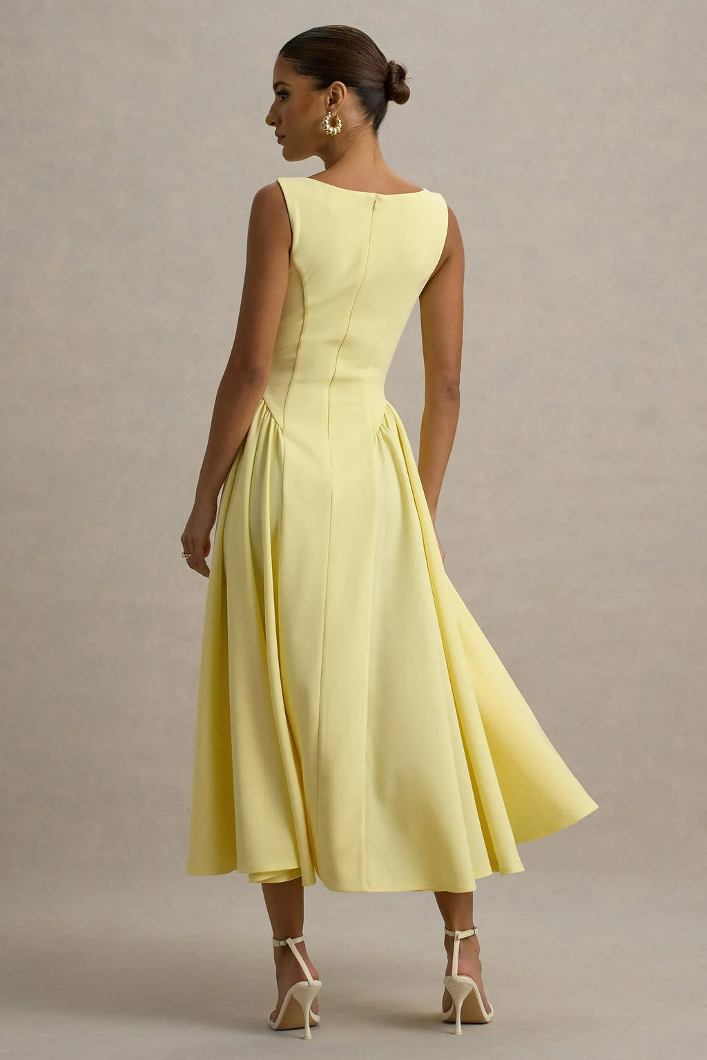 Muriel | Robe midi à encolure bateau et ourlet volumineux