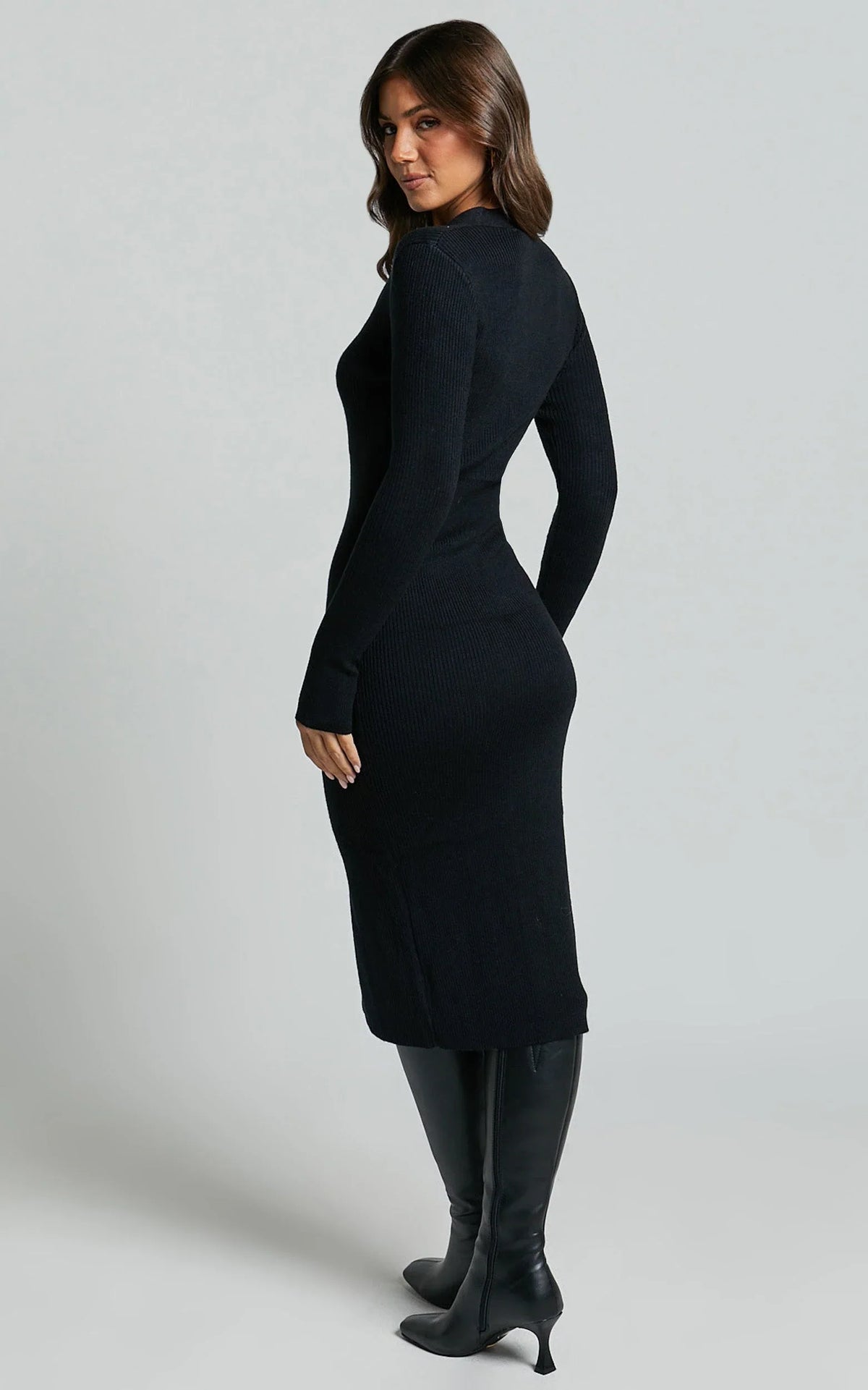 Robe midi Leahanna - Robe en maille boutonnée noire