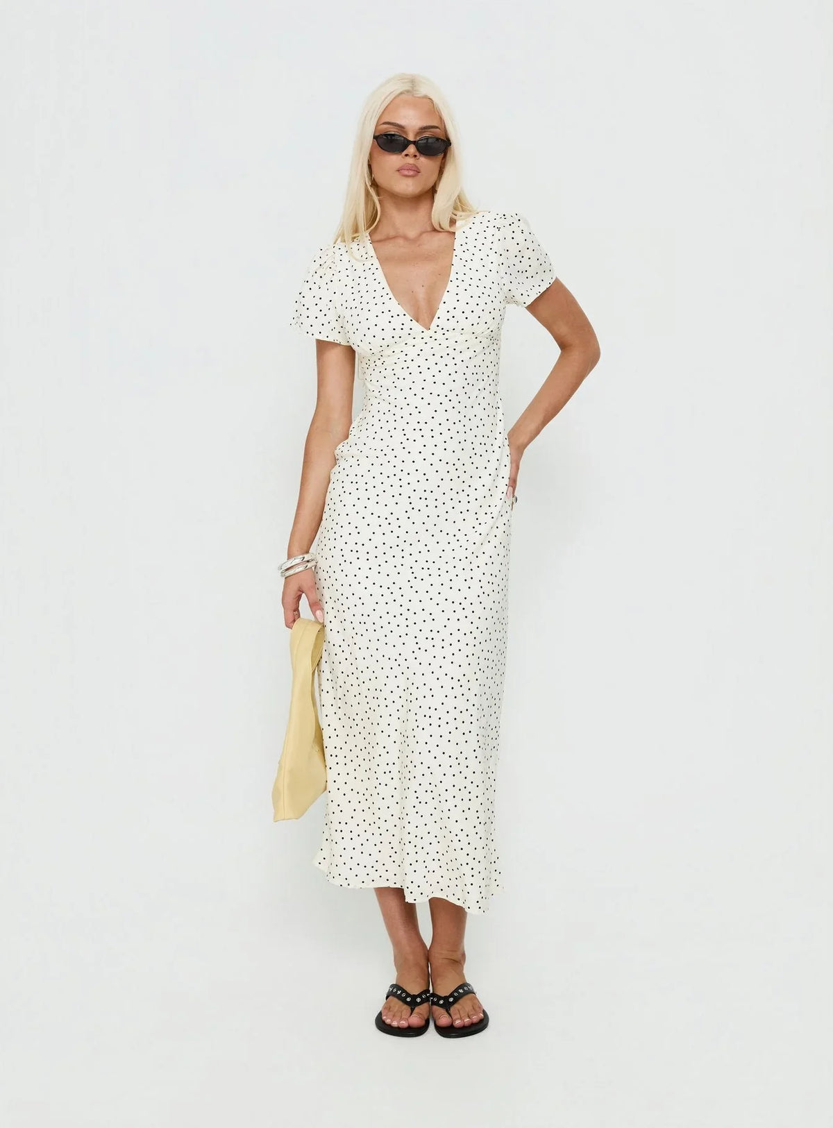 Robe longue Mareiko col en V à pois crème