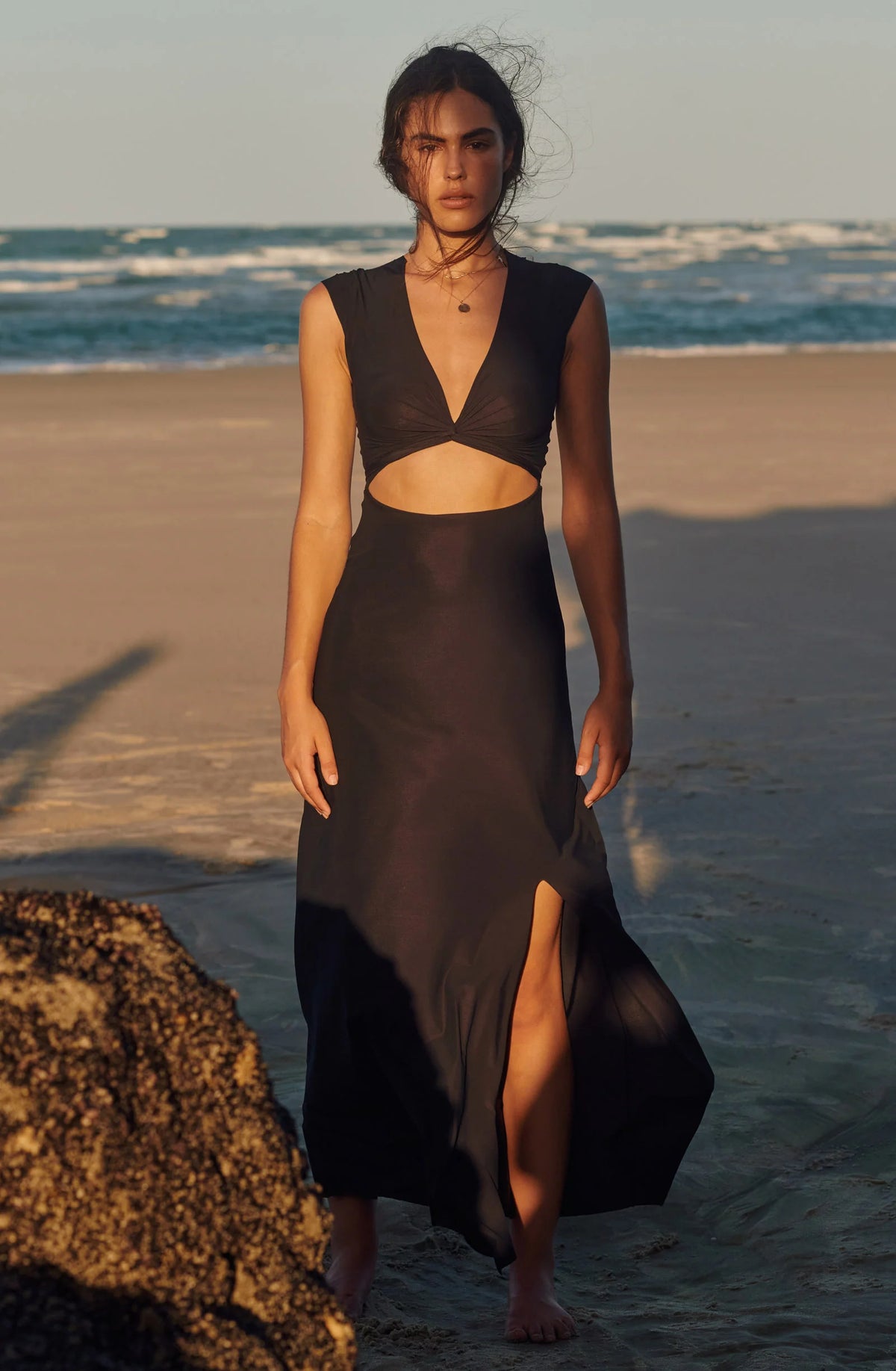 Robe courte en bronze à coupe ajustée Kolil