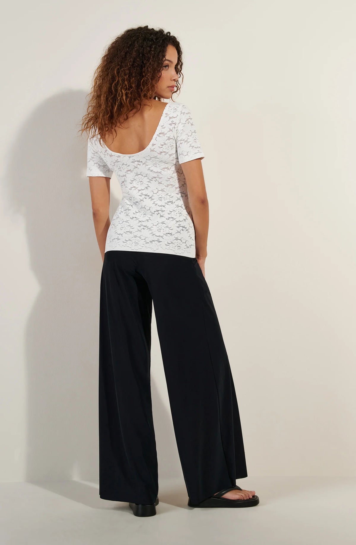yann Bronze short-sleeved lace top