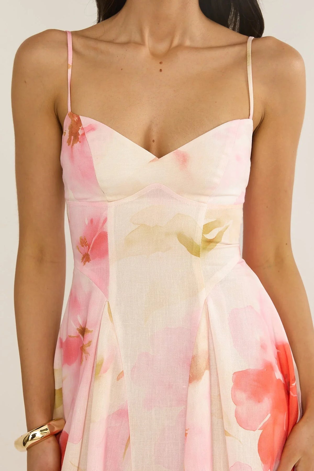 Robe midi à taille plissée "Get My Attention" rose fleuri