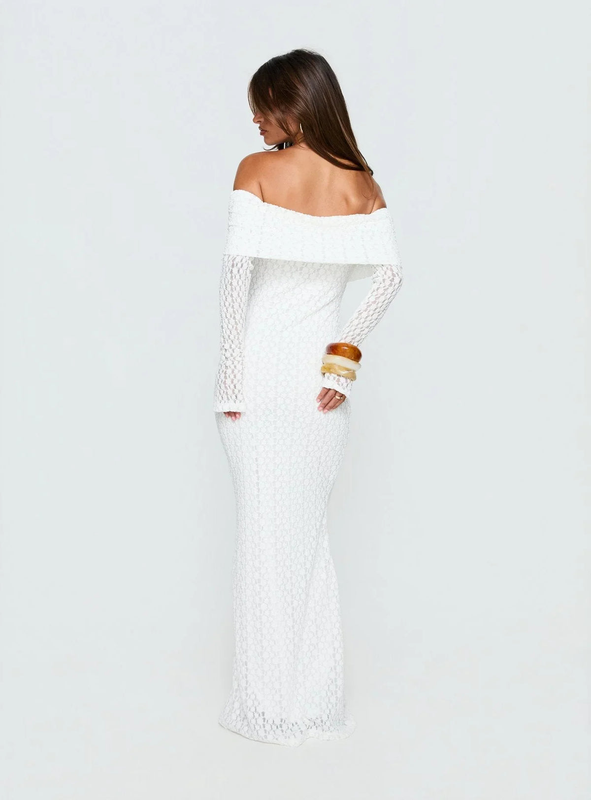 Robe longue Sofenna à manches longues et épaules dénudées, blanche