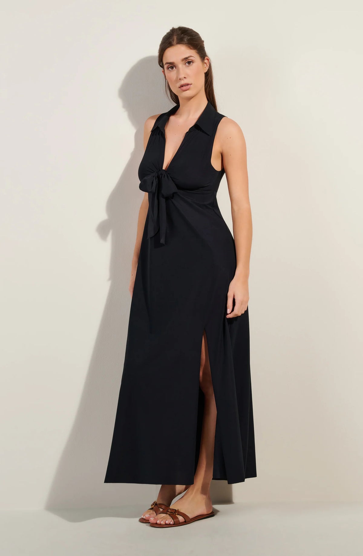Robe longue noire dos nu