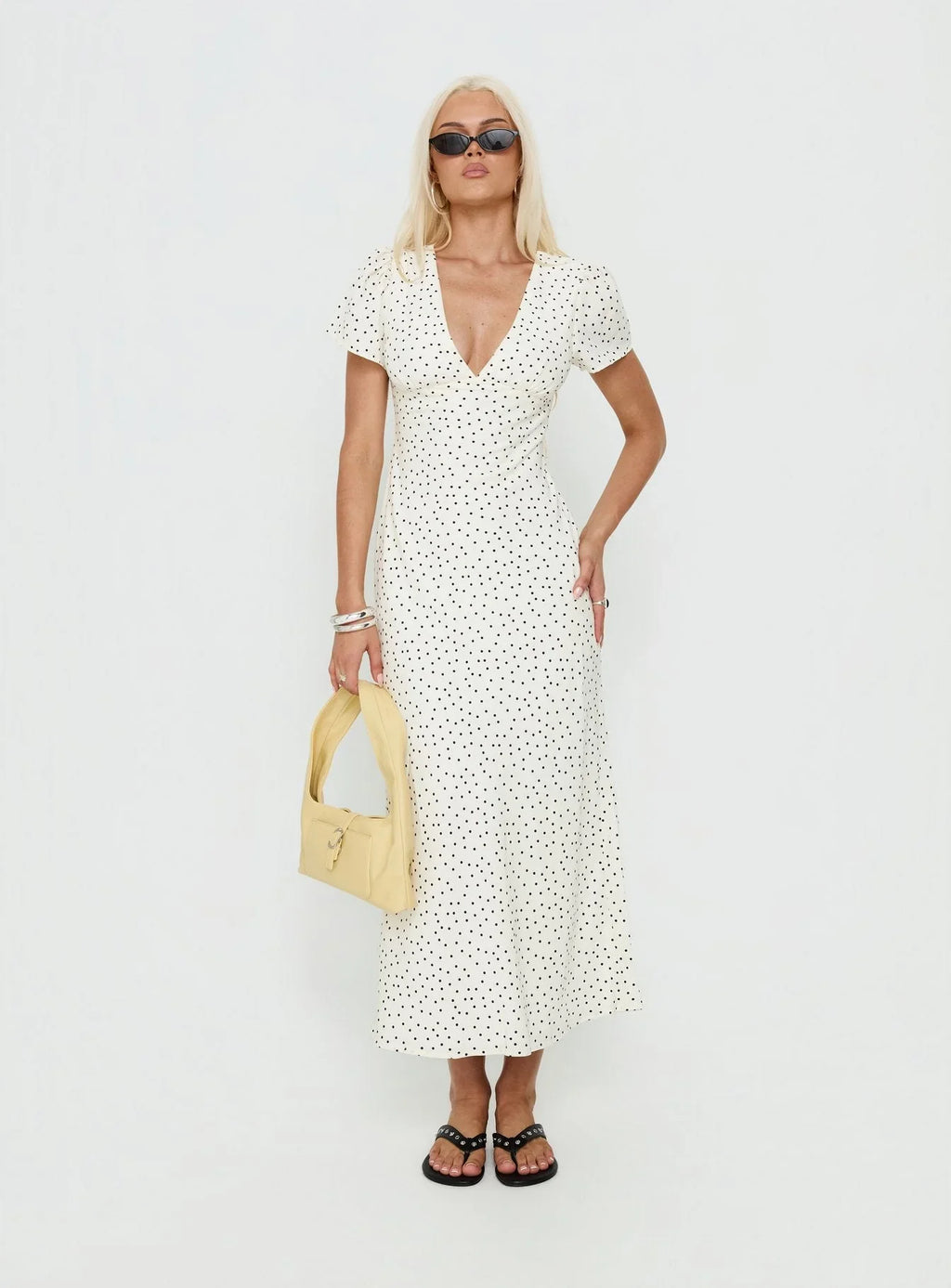 Robe longue Mareiko col en V à pois crème