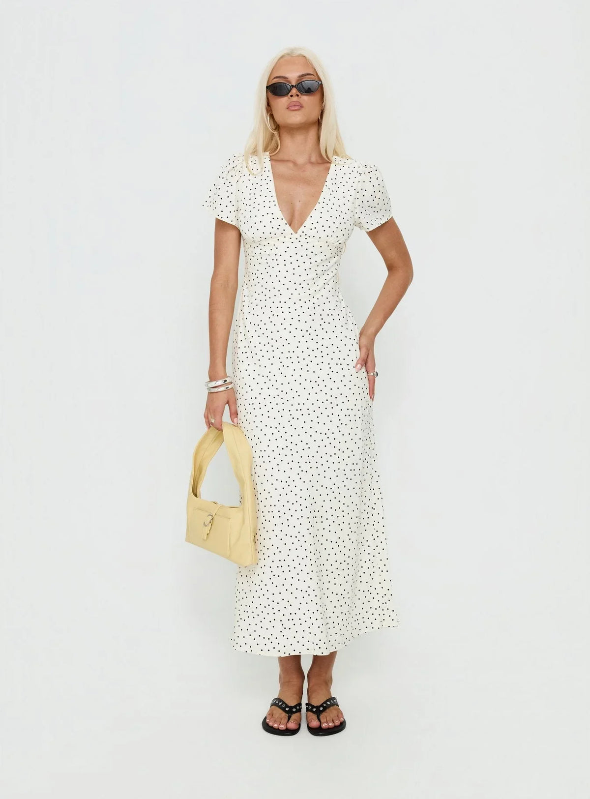 Robe longue Mareiko col en V à pois crème