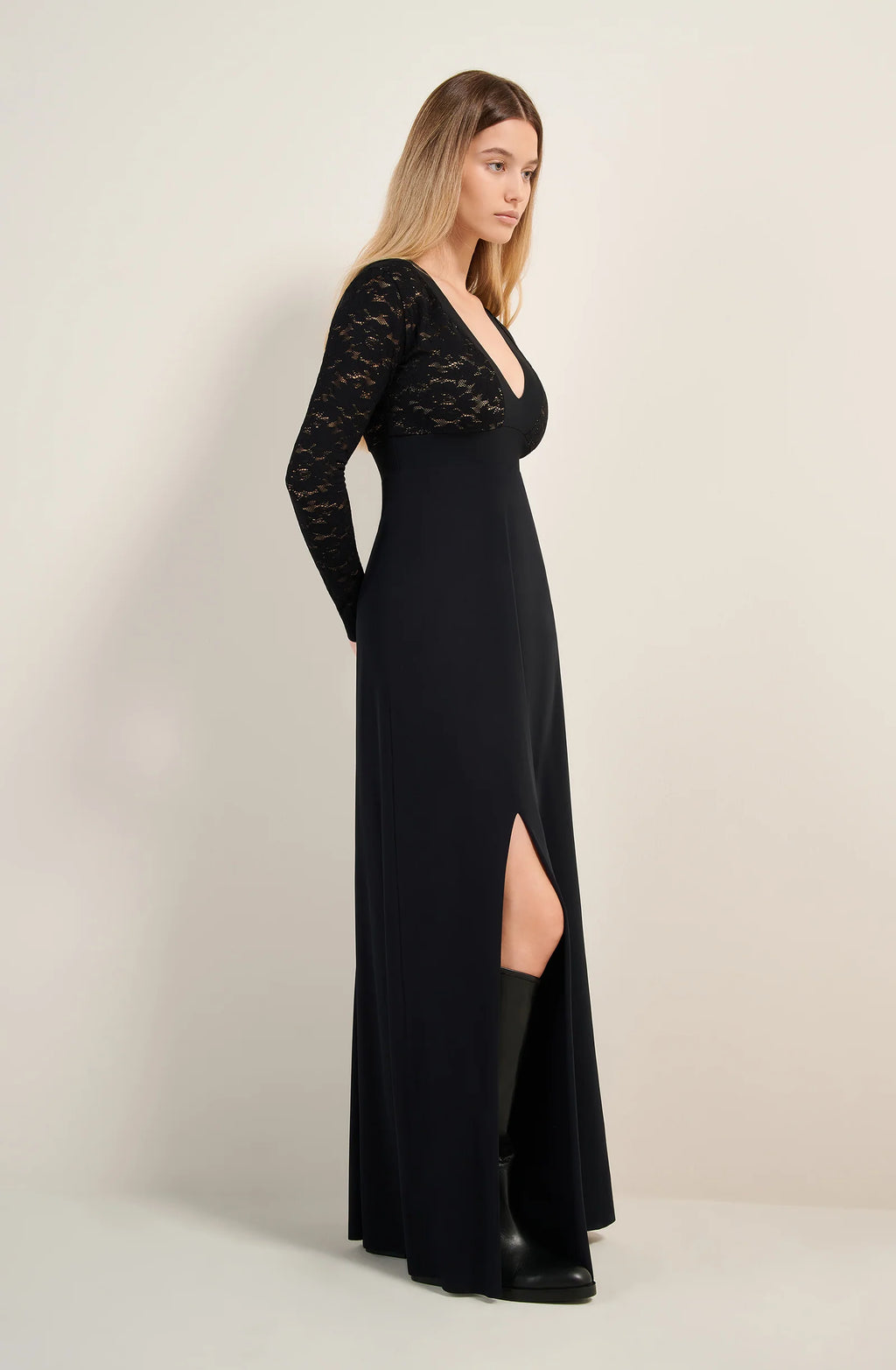 vanao Long black lace dress