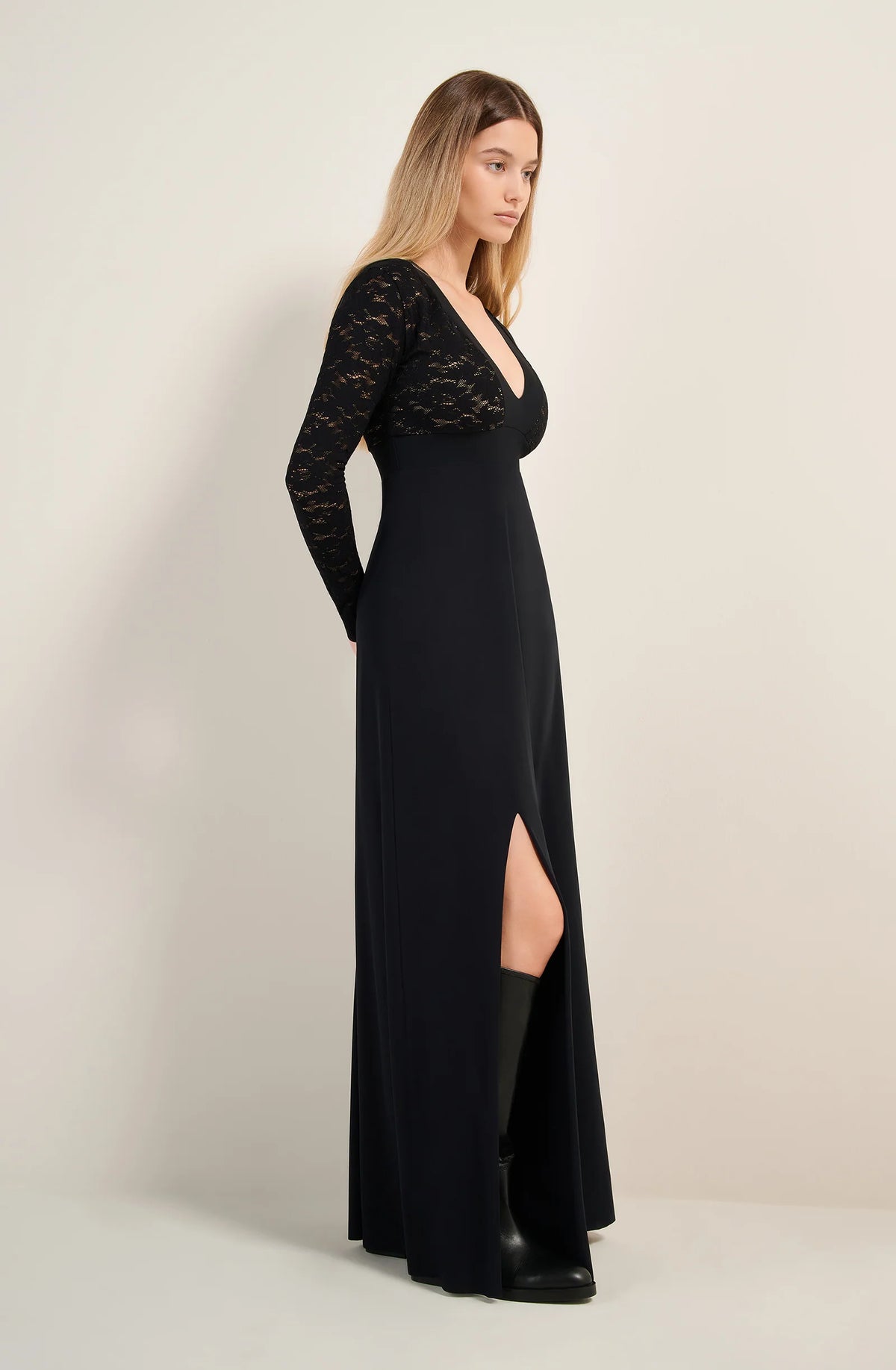 vanao Long lichen green lace dress