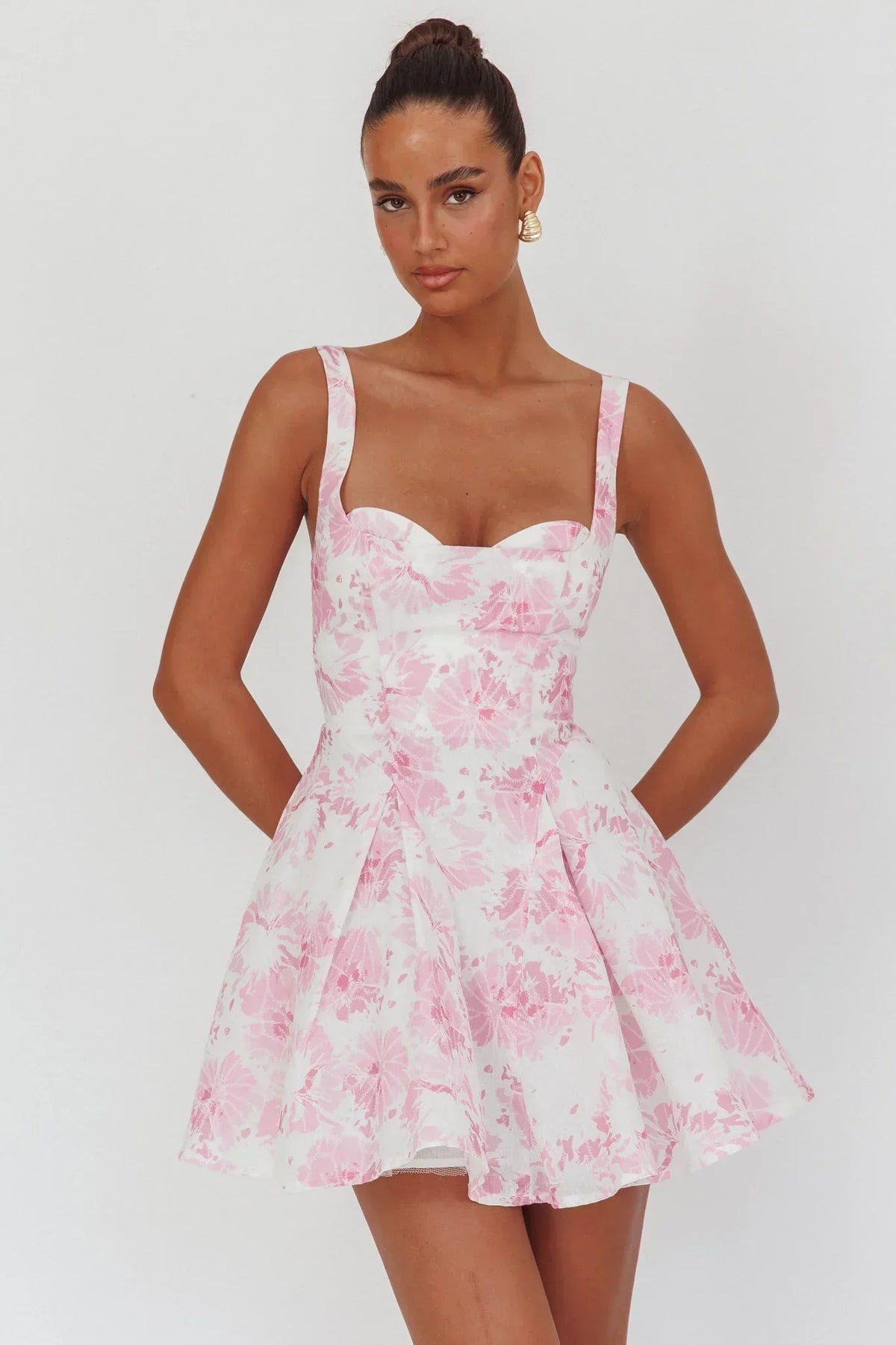 Robe Courte Épaules Dénudées Florale Rose Attire-Mon-Regard