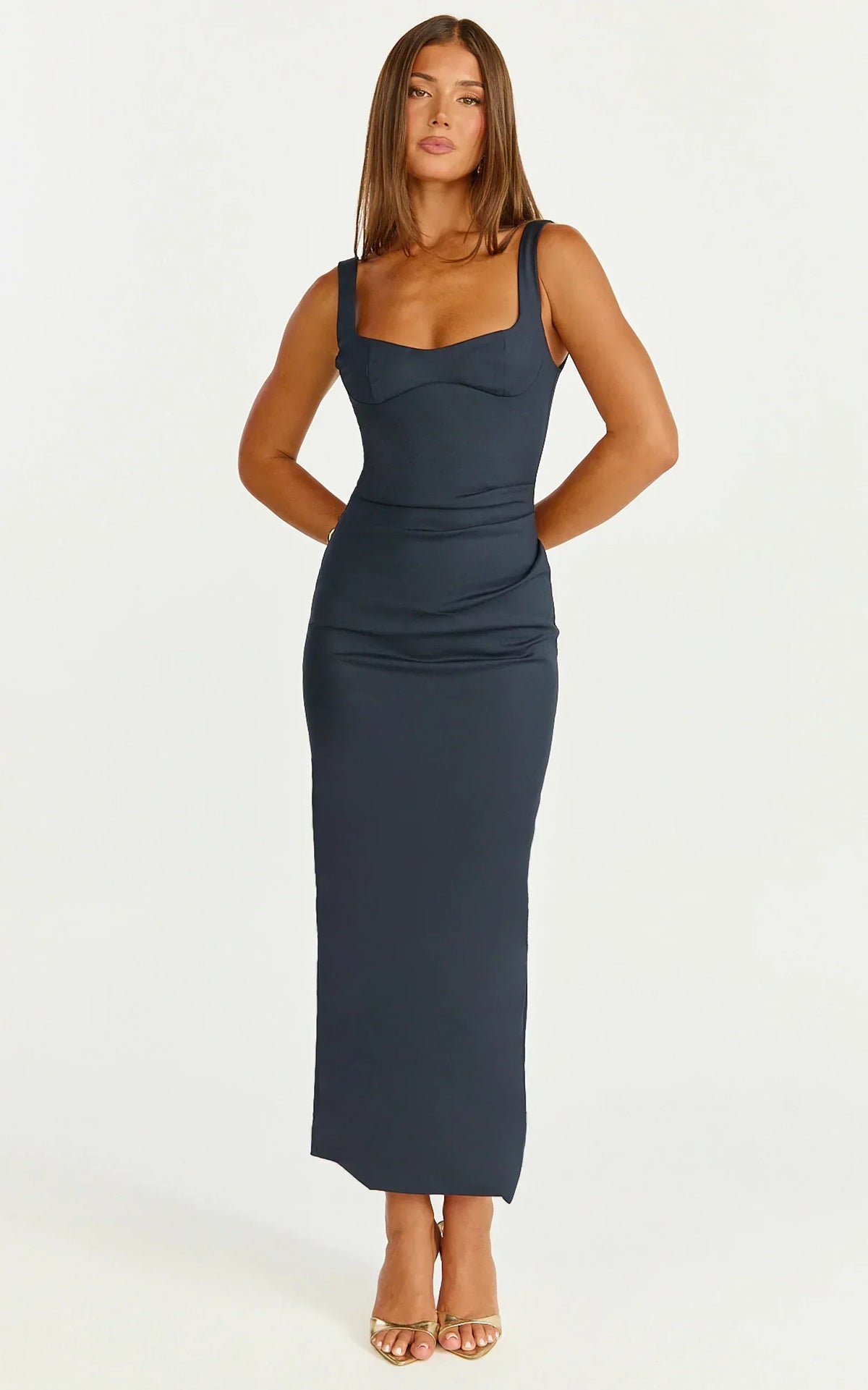 Robe midi Benita - Robe ajustée froncée à col rond de couleur bleu marine