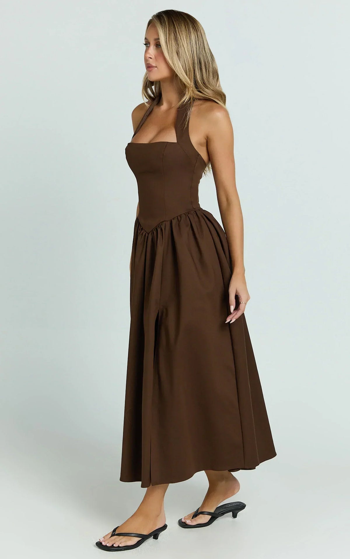 Robe midi Helda – Robe à panneau corset avec licou à nouer couleur chocolat
