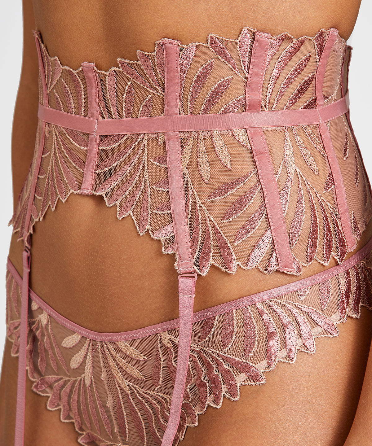 L'illusion sensorielle Rose en soie Serre-taille