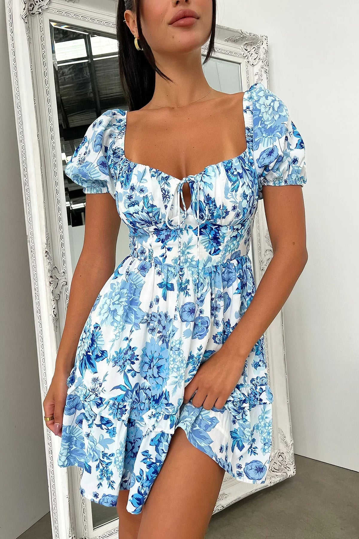 Robe Courte Taleah à Manches Bouffantes - Imprimé Floral Bleu