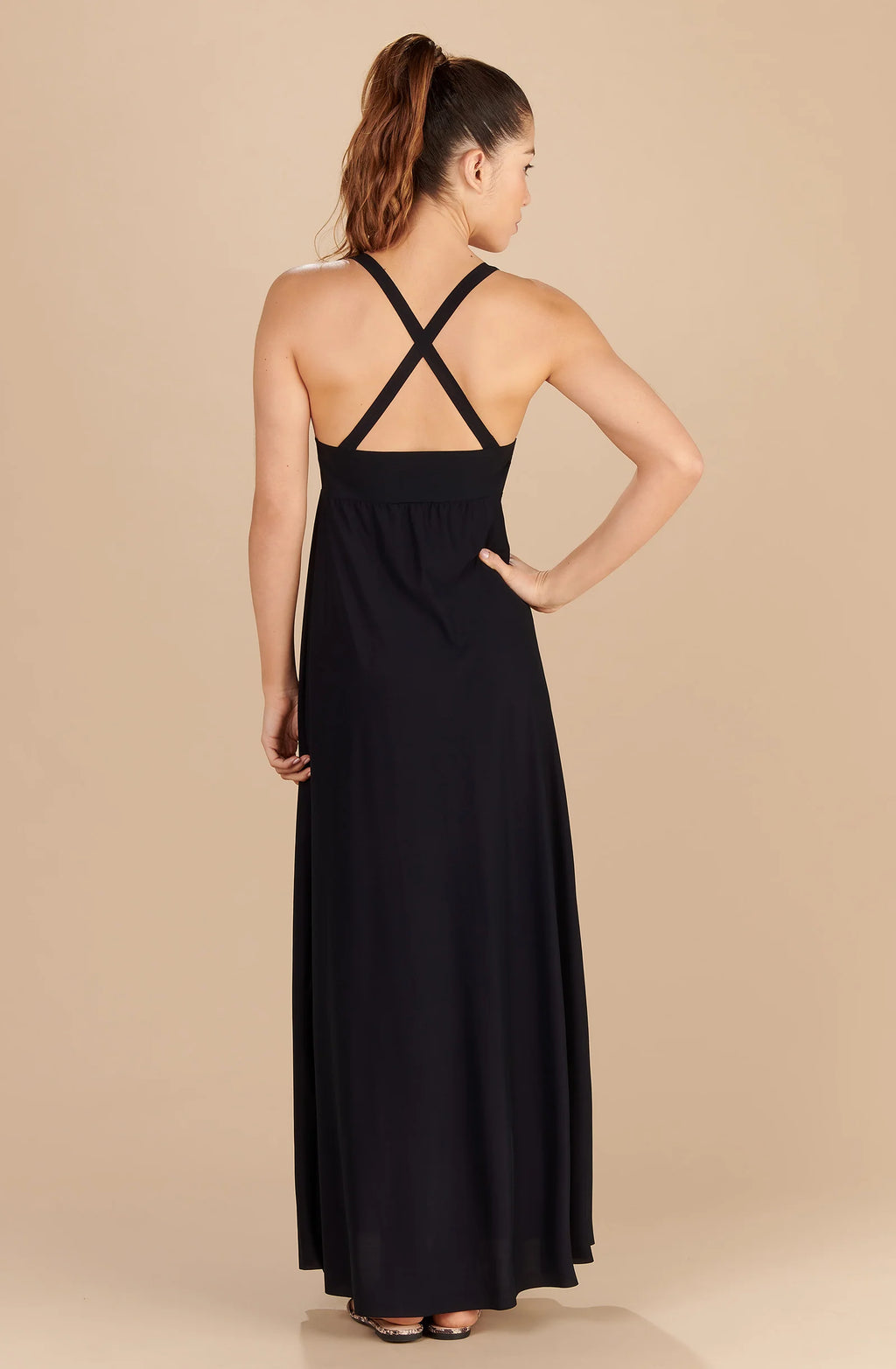 vick Long black low-neck dress