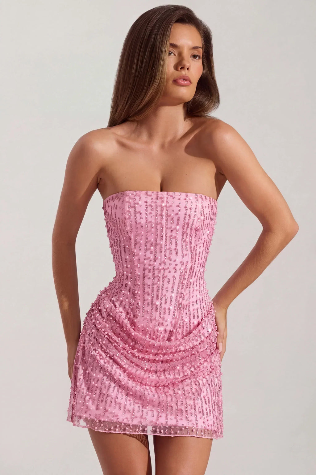 Mini-robe trapèze bustier ornée drapée rose