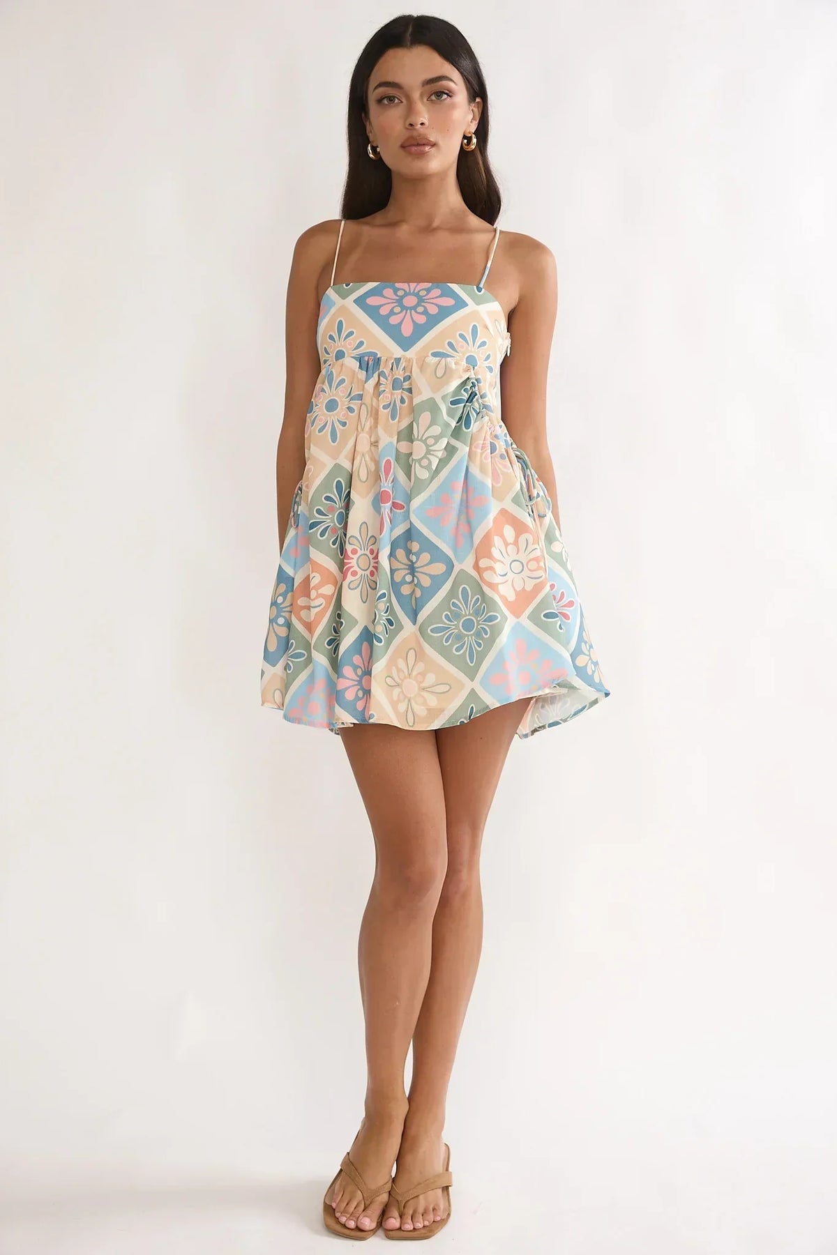 Mini-robe babydoll Terenza à dos noué, Vert Multicolore