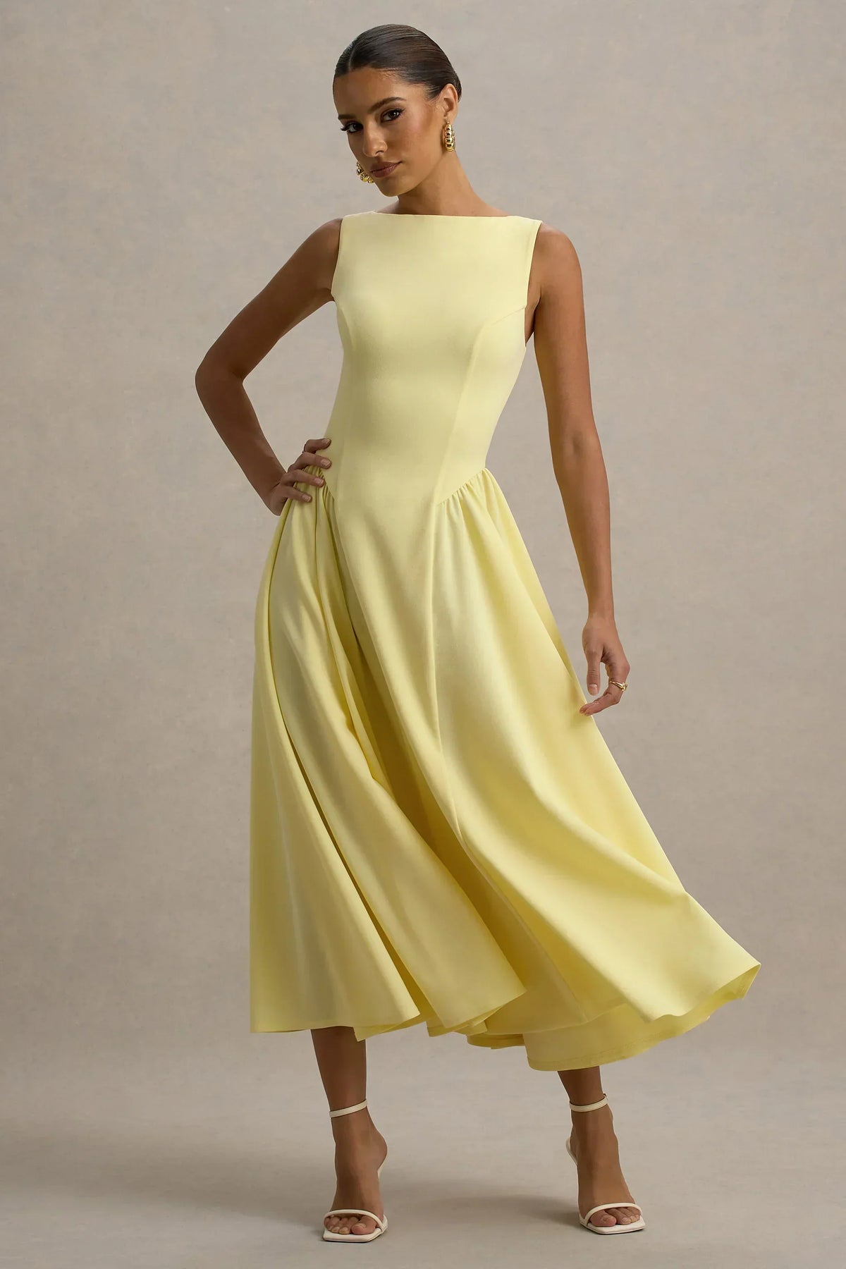 Muriel | Robe midi à encolure bateau et ourlet volumineux