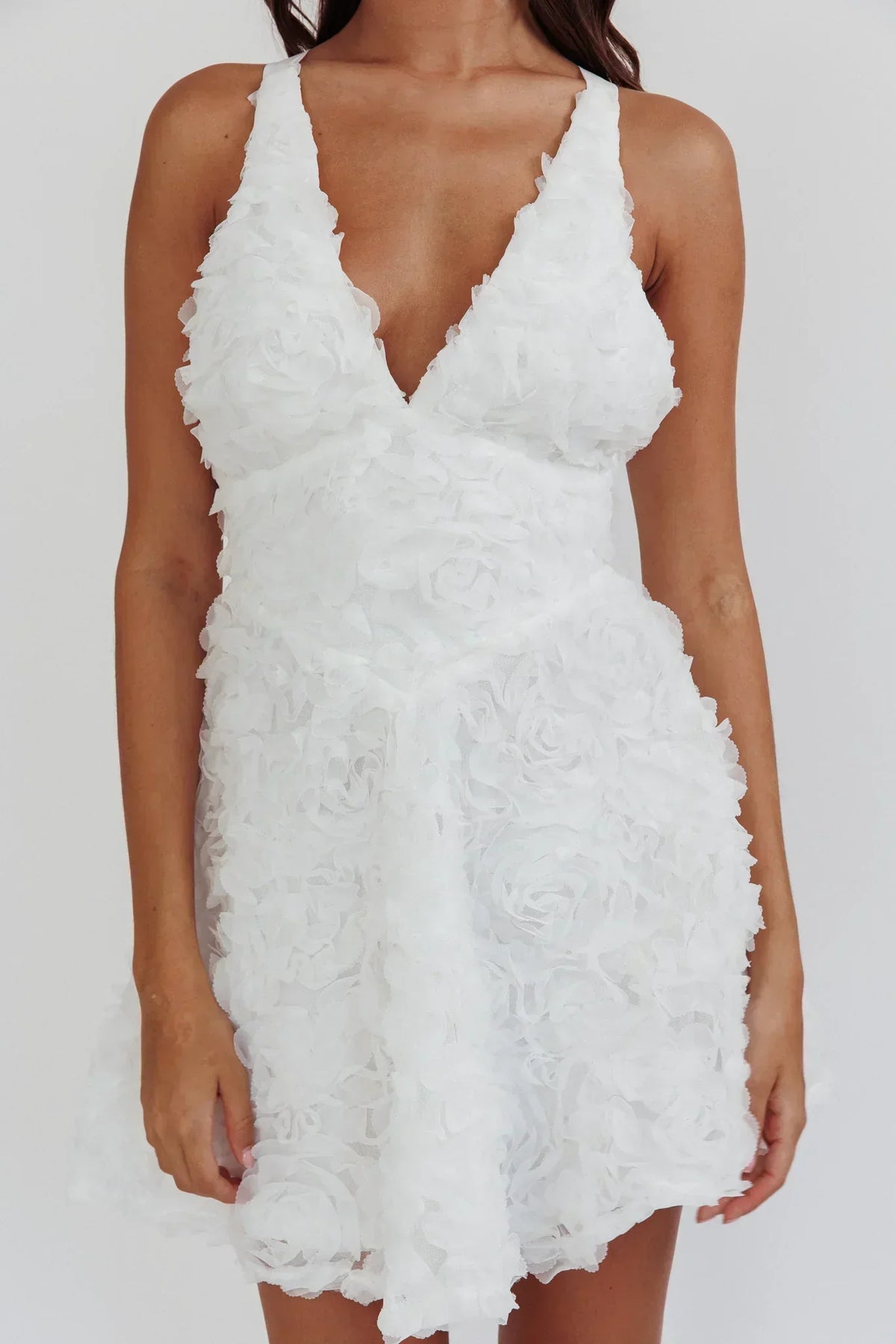 Mini-robe Lavalle ornée de croisillons blanche