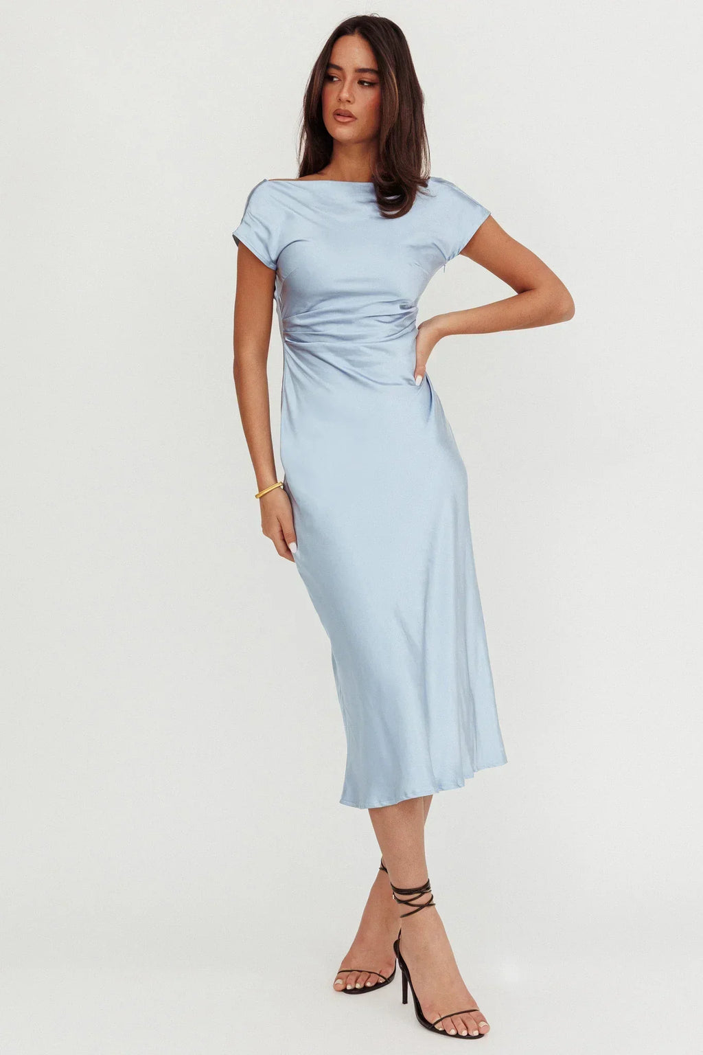 Robe midi Loveland à manches courtes, col bénitier et dos nu, bleu clair