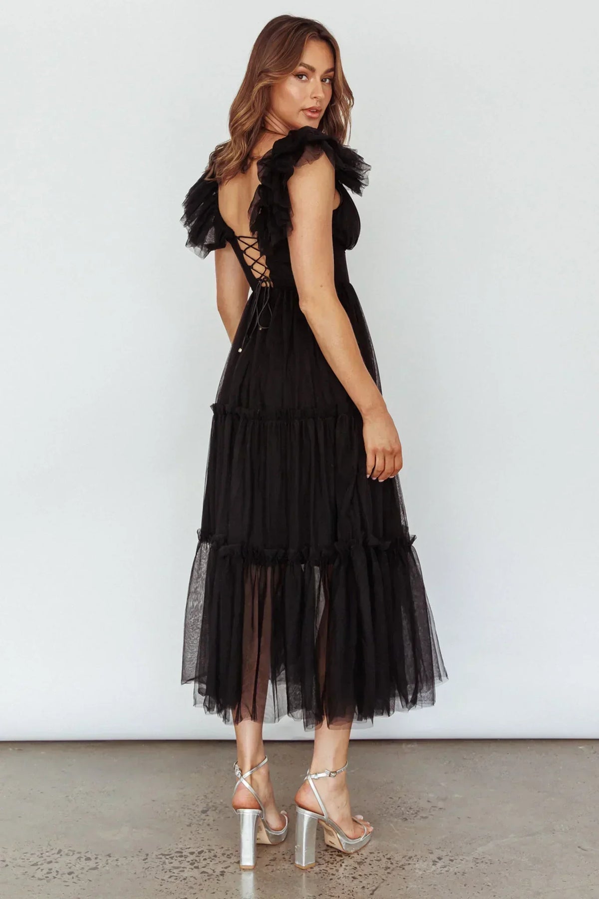 Robe midi en tulle Amal à volants aux épaules Noir